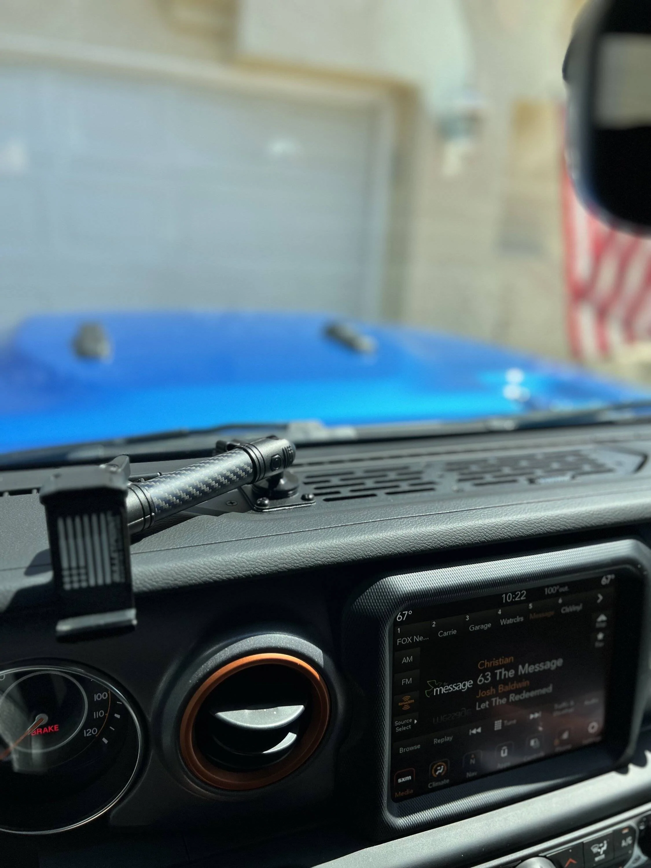 Jeep Gladiator Dash Mount - Bulletpoint, RAM Mount, Something Else? IMG_0920