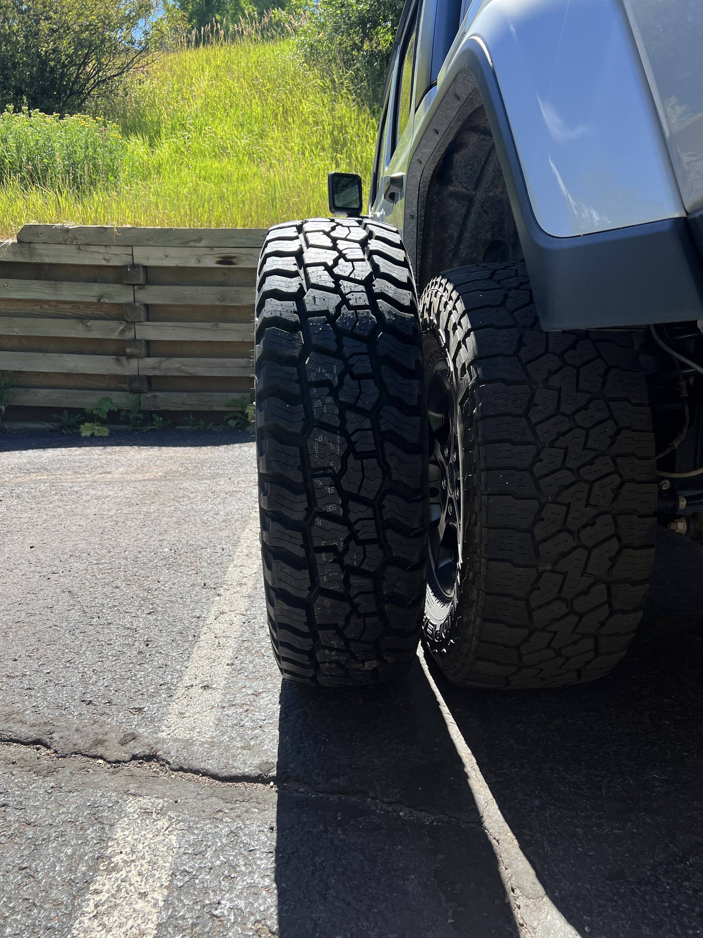 Jeep Gladiator AEV 2.5" DualSport on Rubicon Diesel IMG_2308