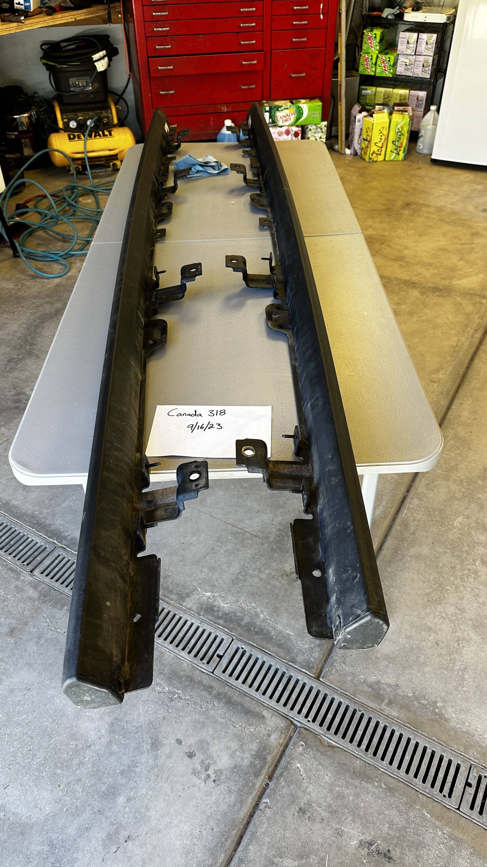 Jeep Gladiator Factory Rubicon Rock Rail $100 IMG_4549
