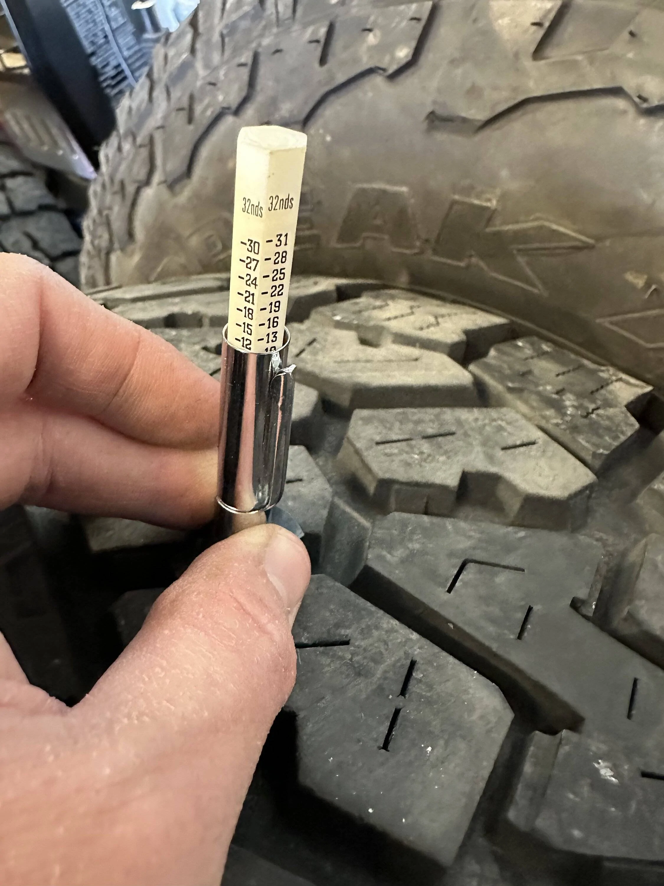 Jeep Gladiator Set of 5 Falken Wildpeak AT3W tires 35x12.50x17 IMG_0976