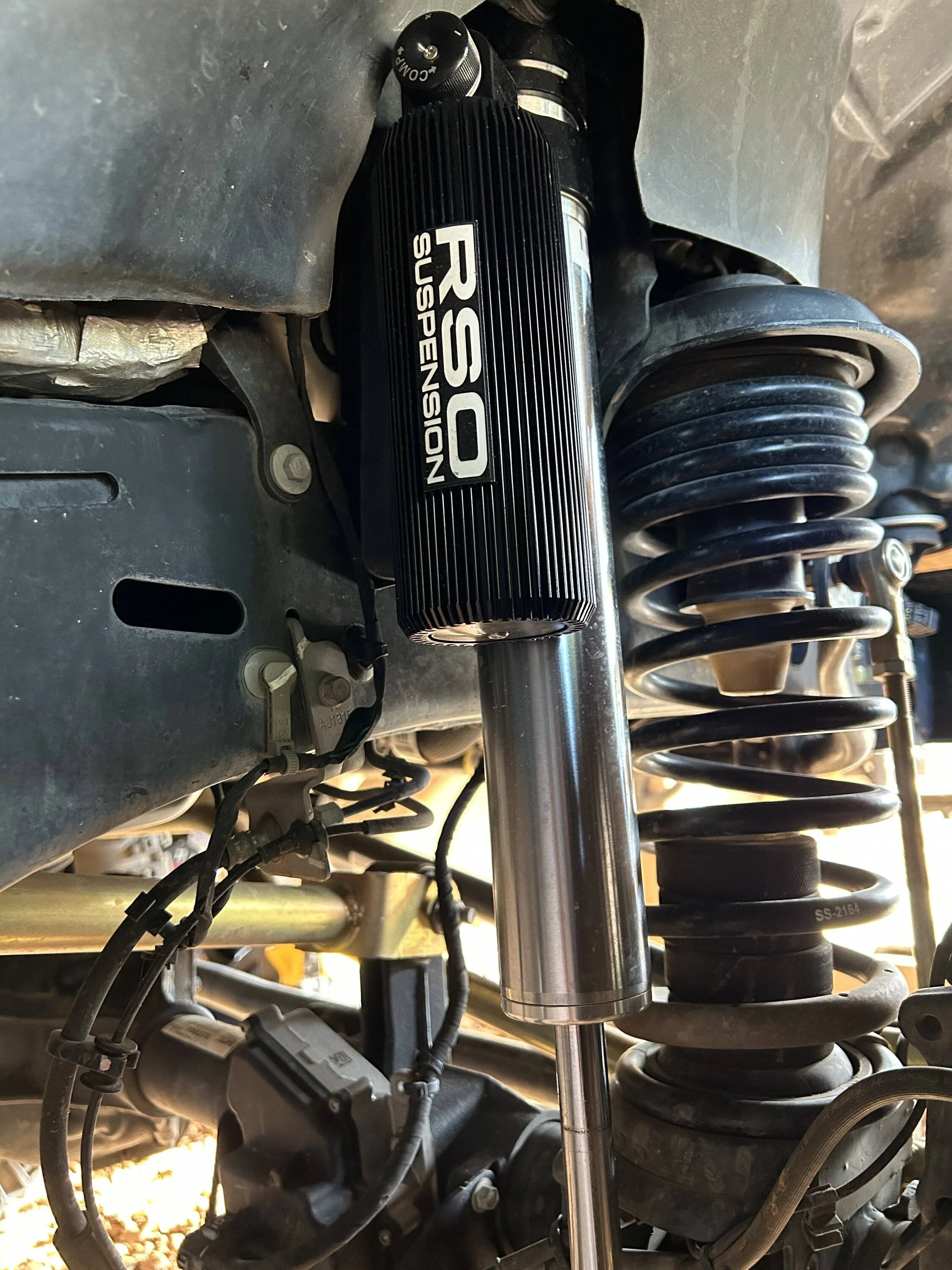 Jeep Gladiator RSO gladiator piggyback 2.5 shocks? IMG_2732