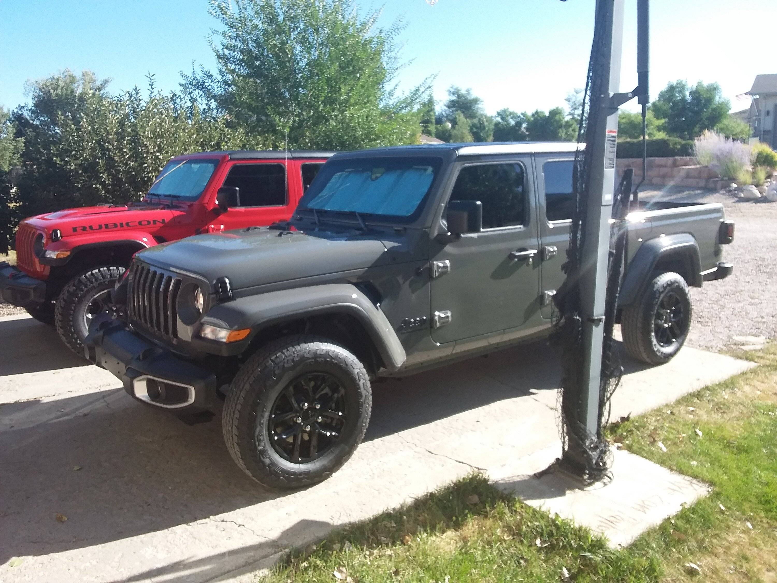 Jeep Gladiator The man fomerly known as Mojave Dick 1694965890934338403194
