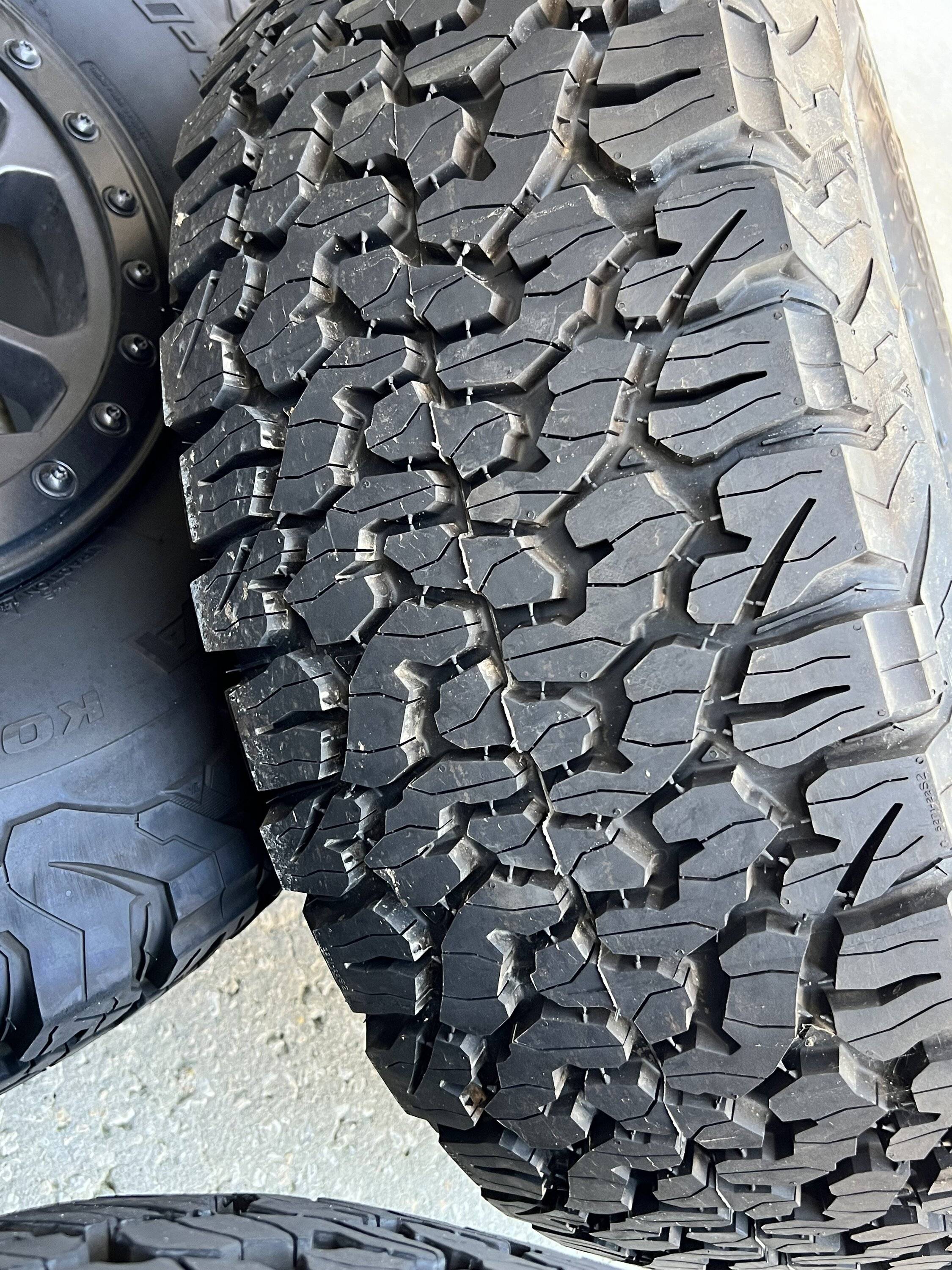 Jeep Gladiator Recon /392 Wheels and tires IMG_5162