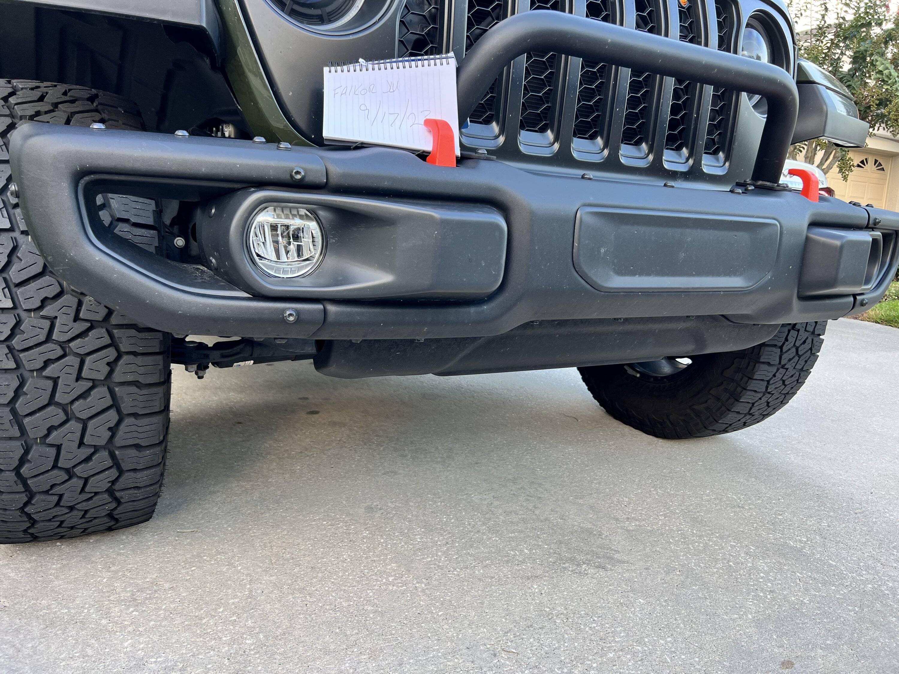 Jeep Gladiator Rubicon Steel Bumper IMG_5175