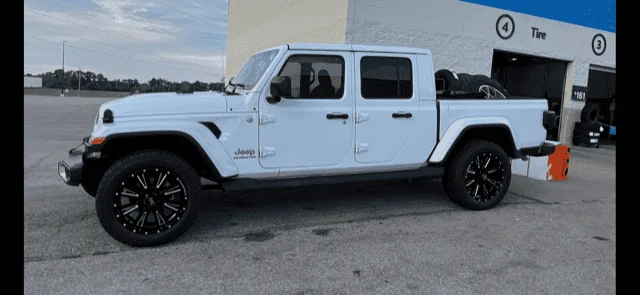 Jeep Gladiator BRIGHT WHITE Gladiator JT Club photo333