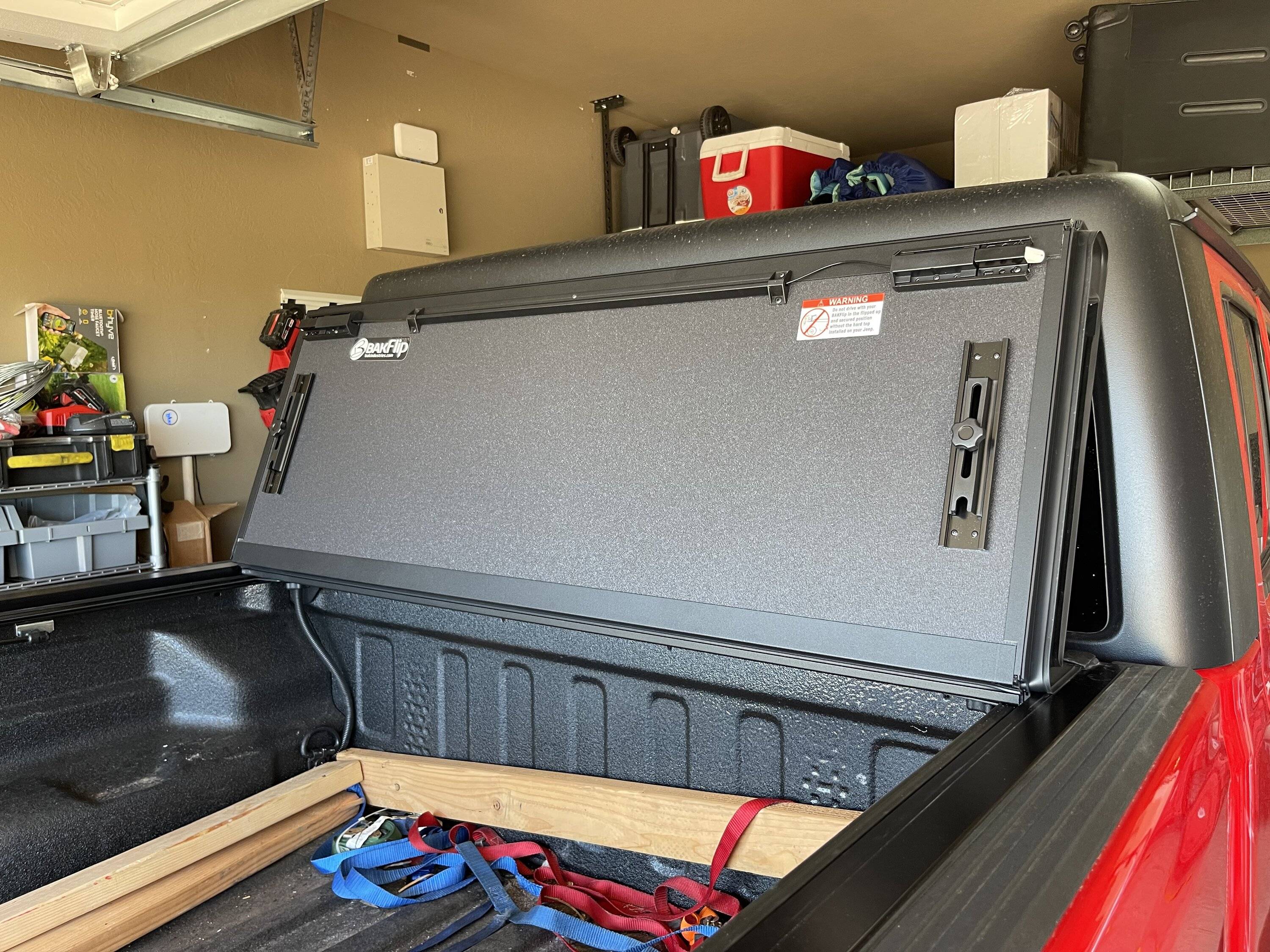 Jeep Gladiator Hail dented BAKFLIP MX4 TONNEAU COVER IMG_5111