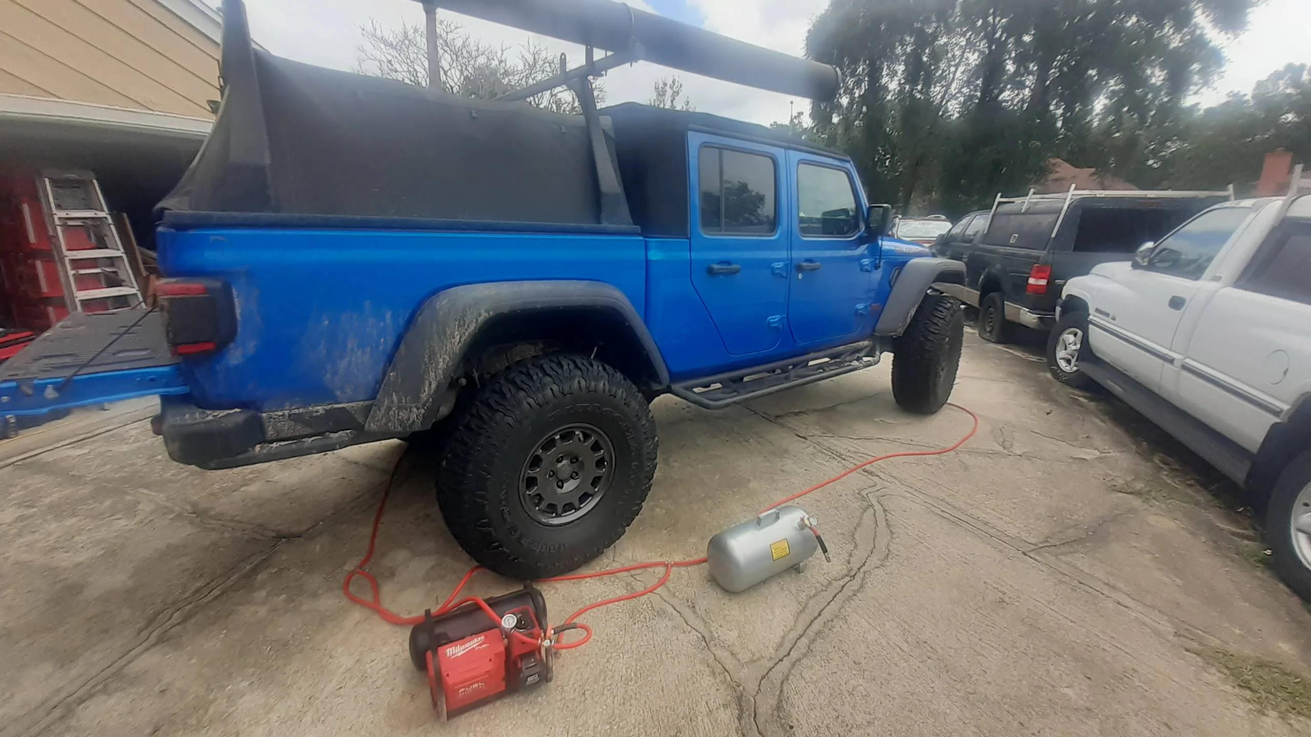 Jeep Gladiator My Stupidly-Expensive Onboard Air Setup 20230902_114020