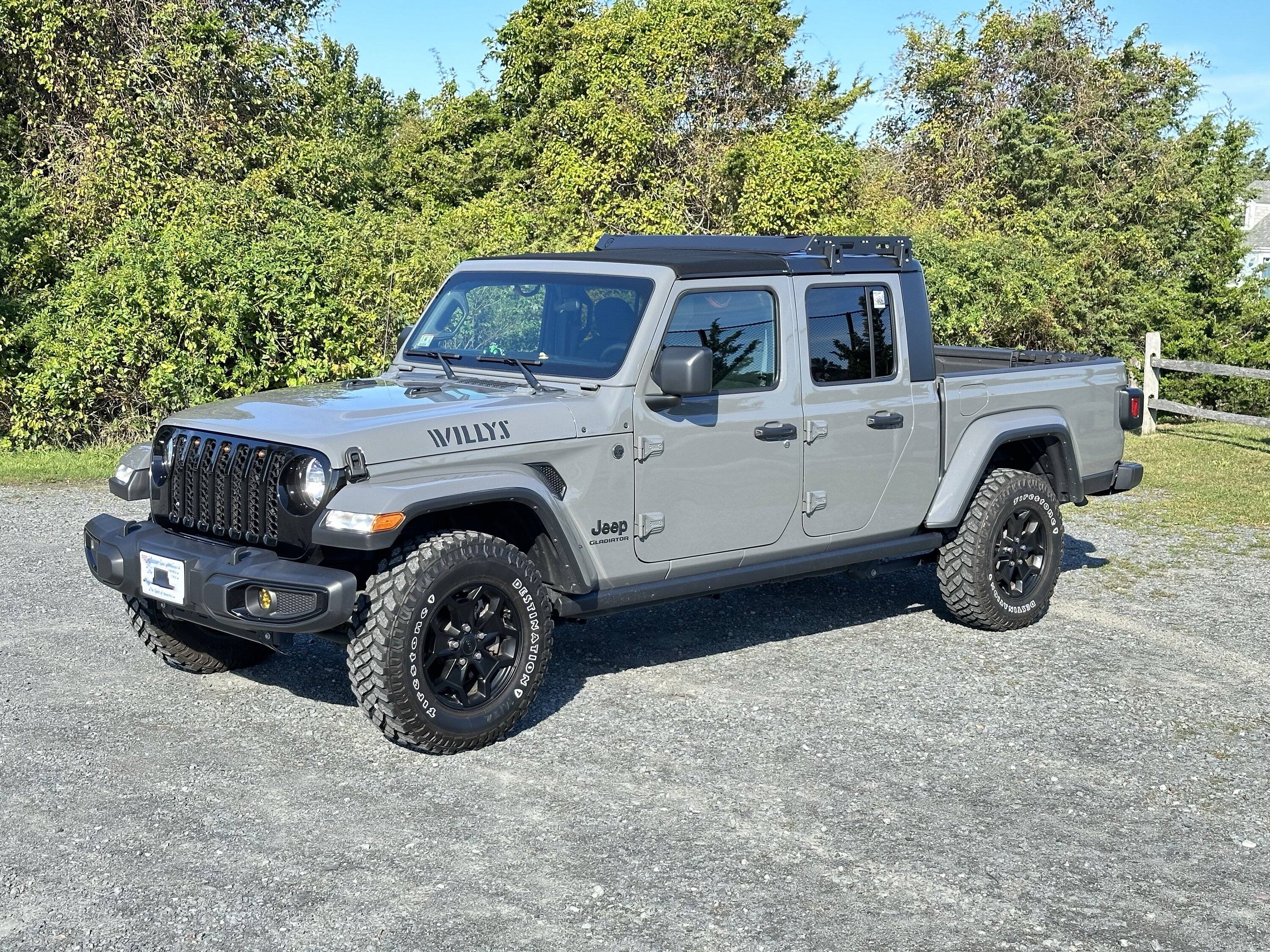 Jeep Gladiator JCR Offroad roof rack installed IMG_2463