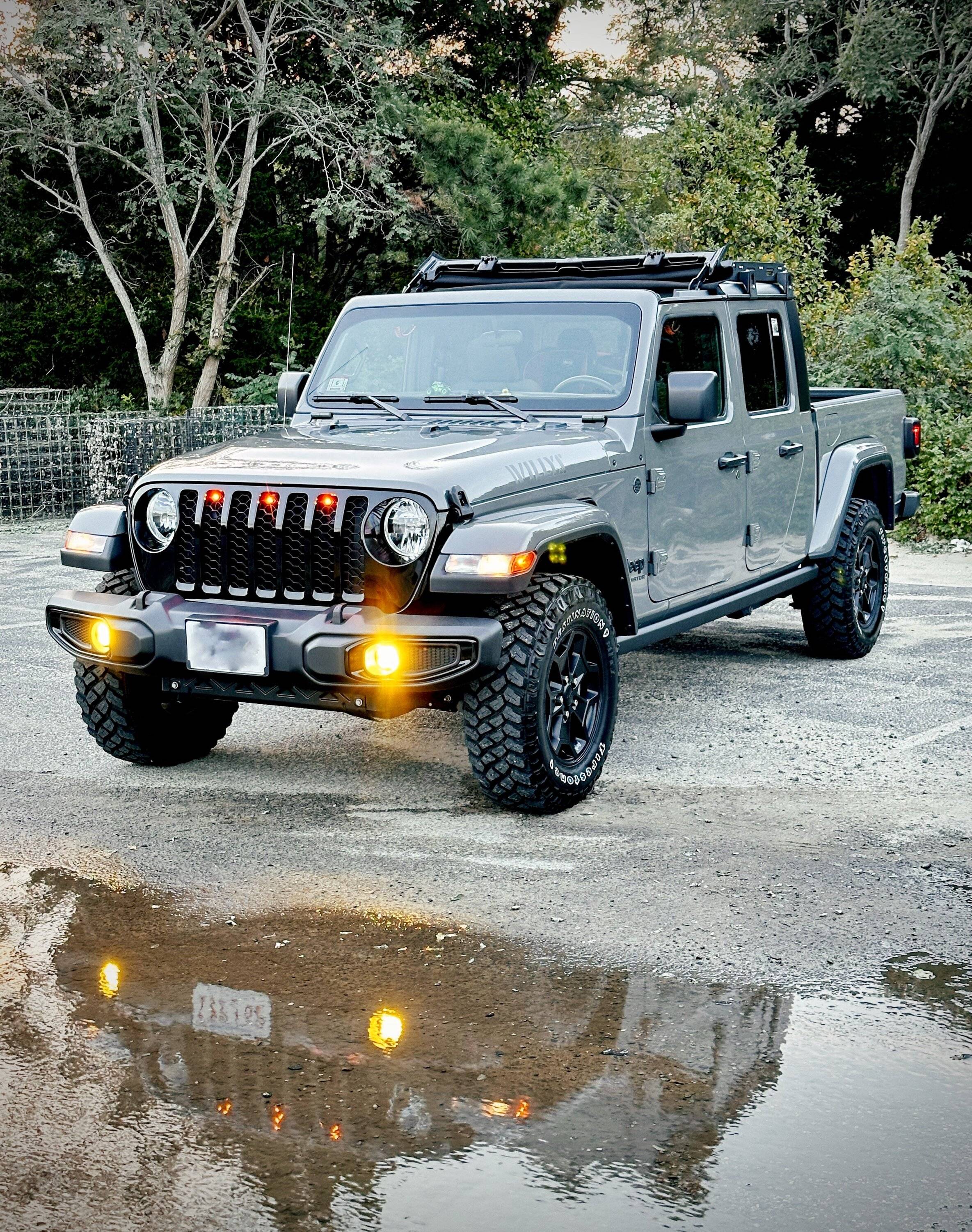 Jeep Gladiator JCR Offroad roof rack installed IMG_2450