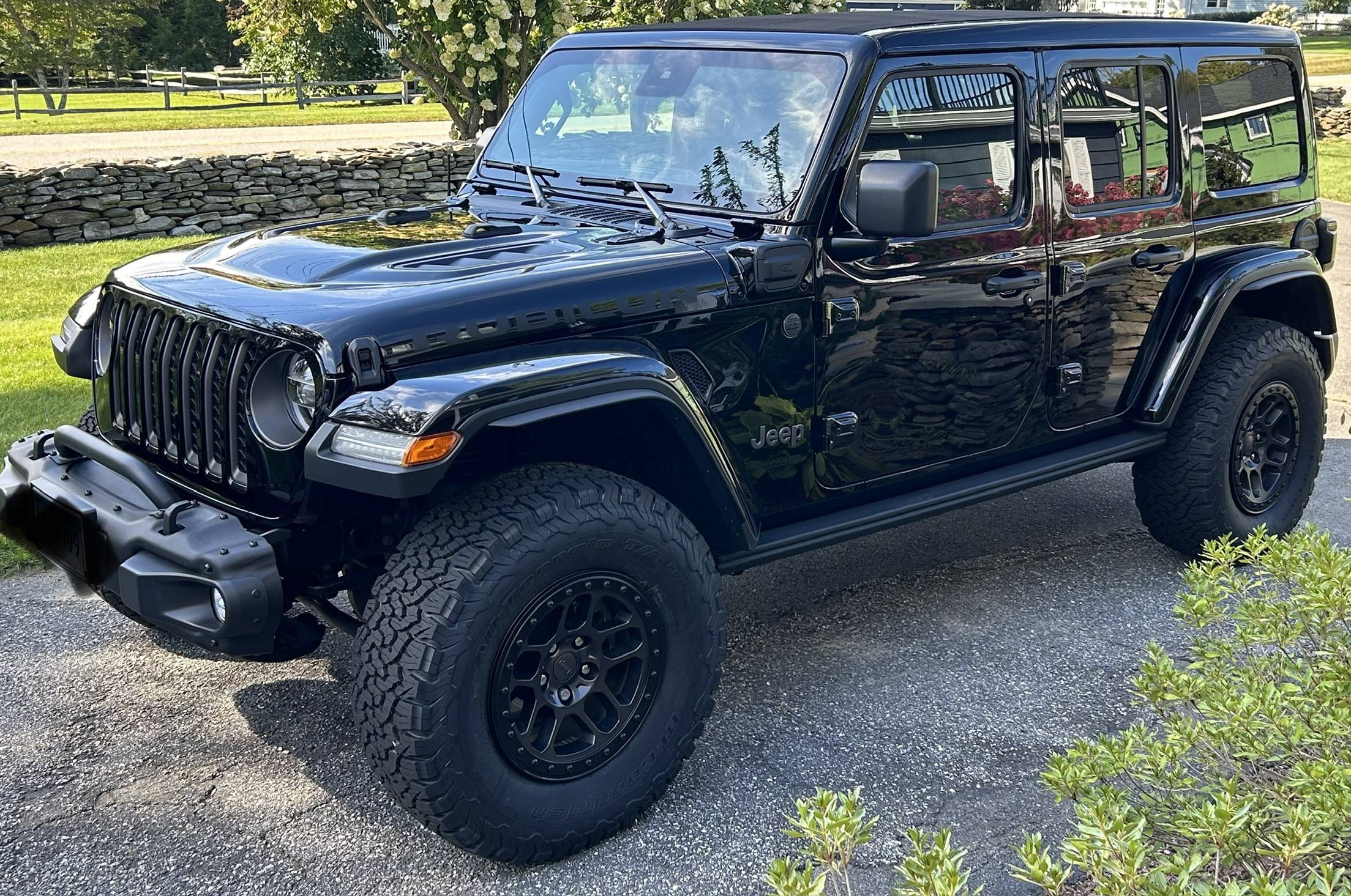 Jeep Gladiator Black Mojave with Accents IMG_1246