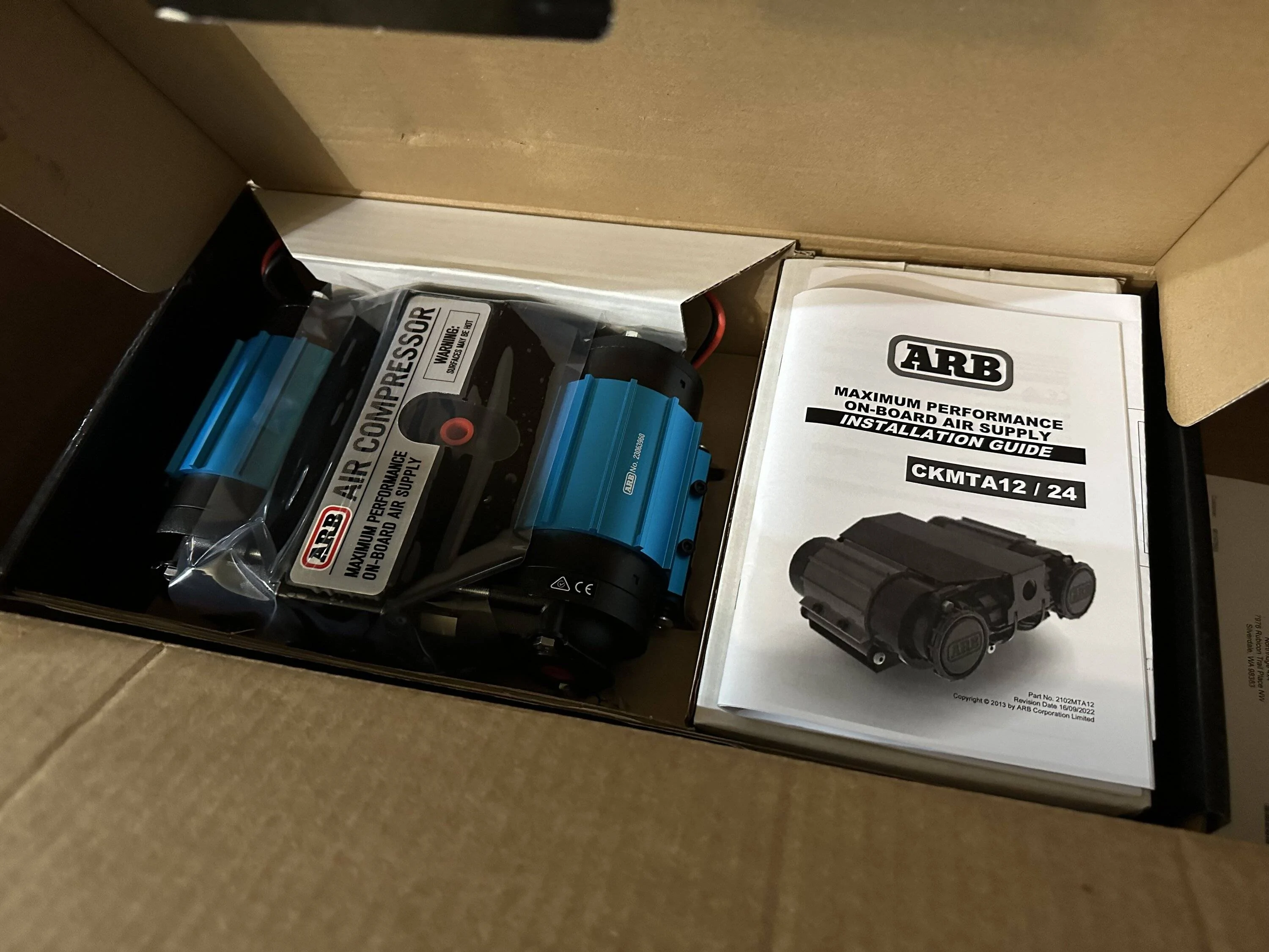 Jeep Gladiator ARB dual compressor rear seat install with 4XE air conversion cowl. IMG_0494