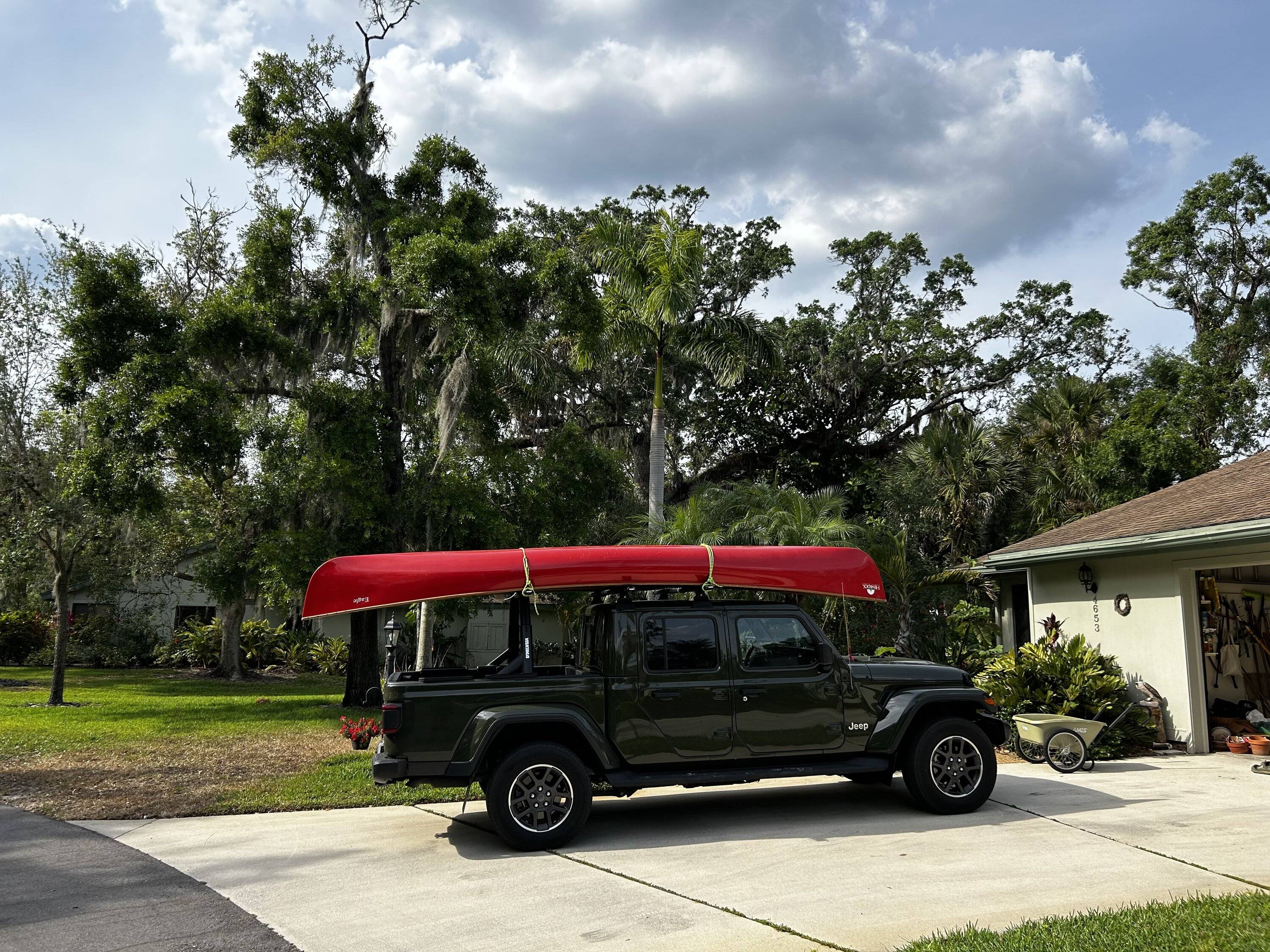 Jeep Gladiator 2 roof racks? IMG_1582