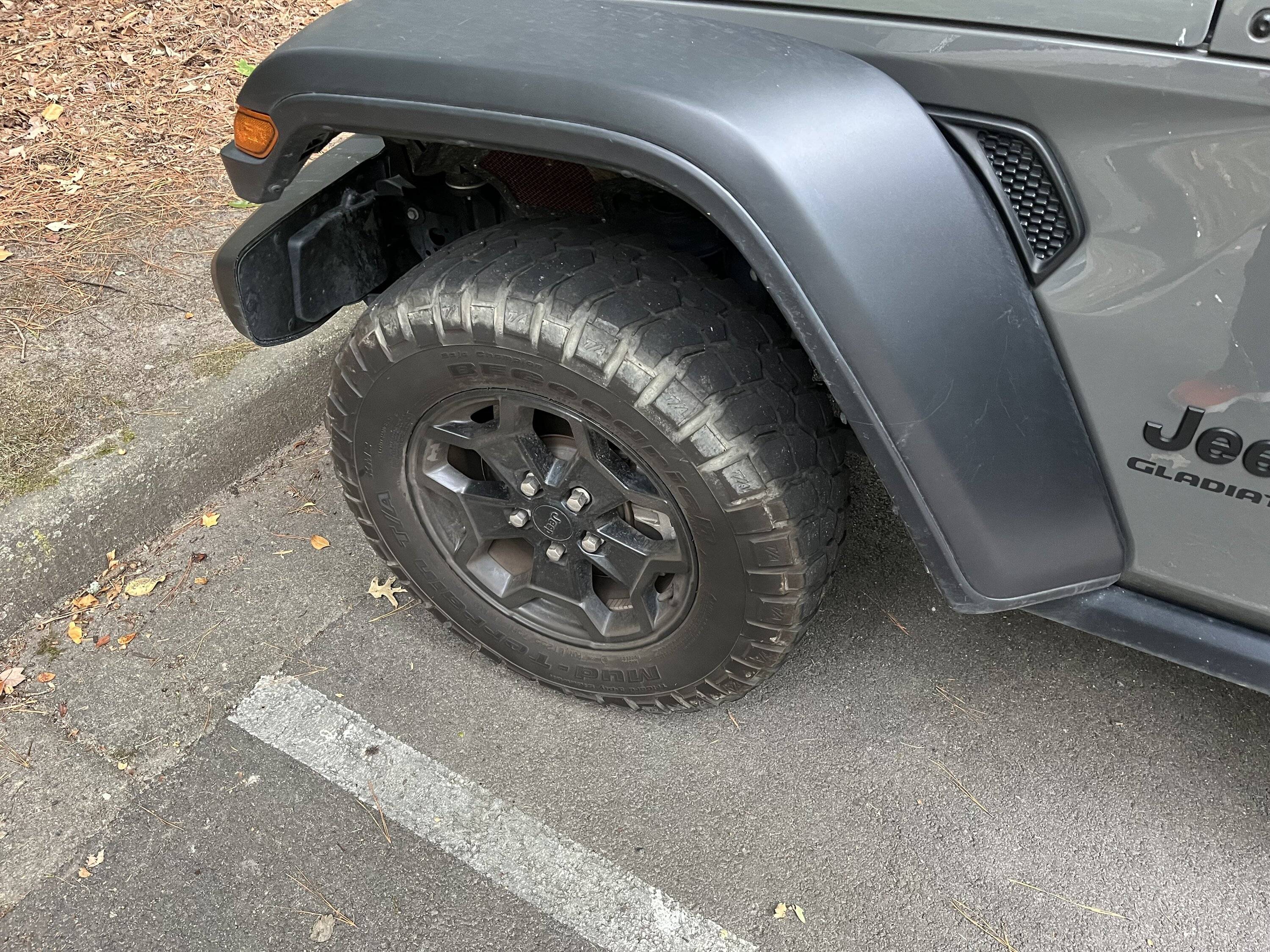 Jeep Gladiator Willys rims IMG_4226