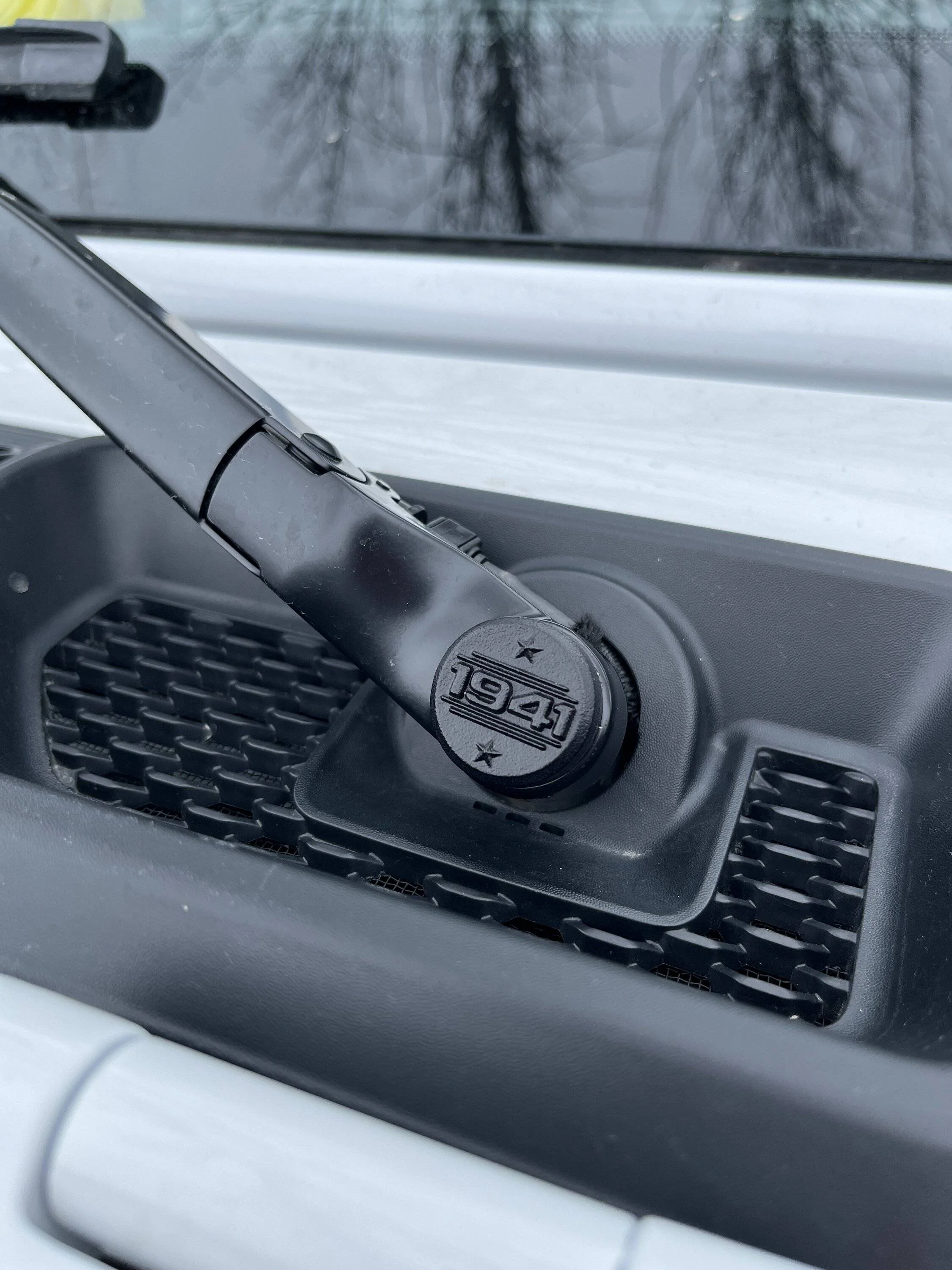 Jeep Gladiator ?? ☔️ Threedom Custom Wiper Arm Caps? IMG_1015
