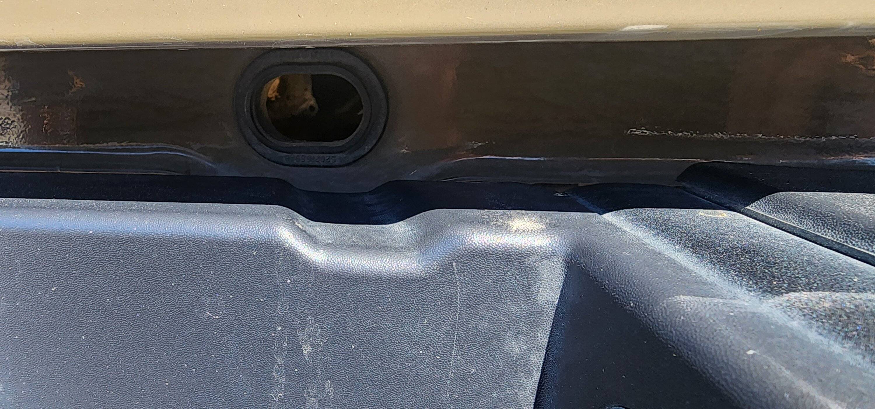 Jeep Gladiator Is this the guide for lowering the spare? 20230925_122128