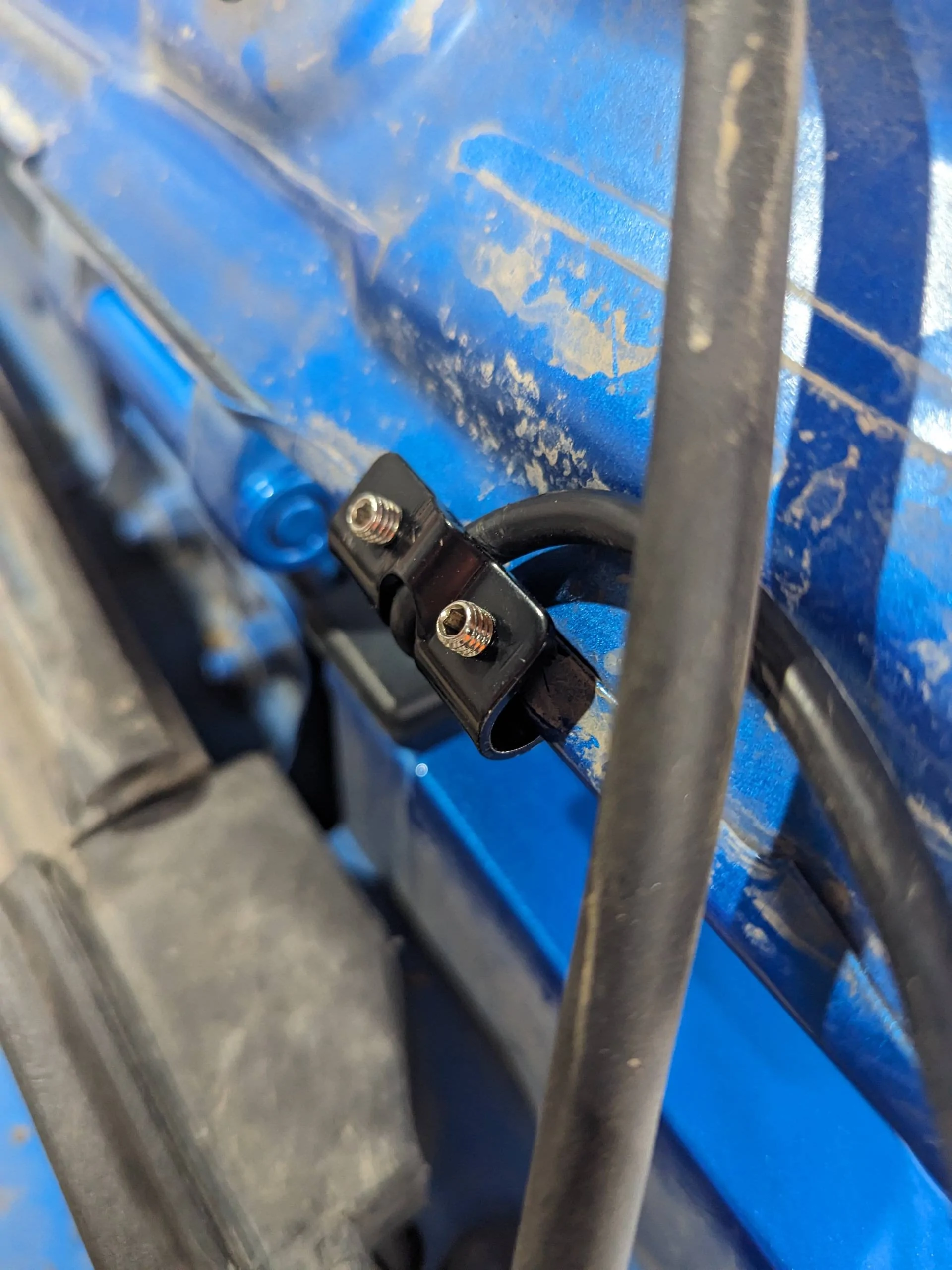 Jeep Gladiator CB and GMRS Install PXL_20230928_200909972