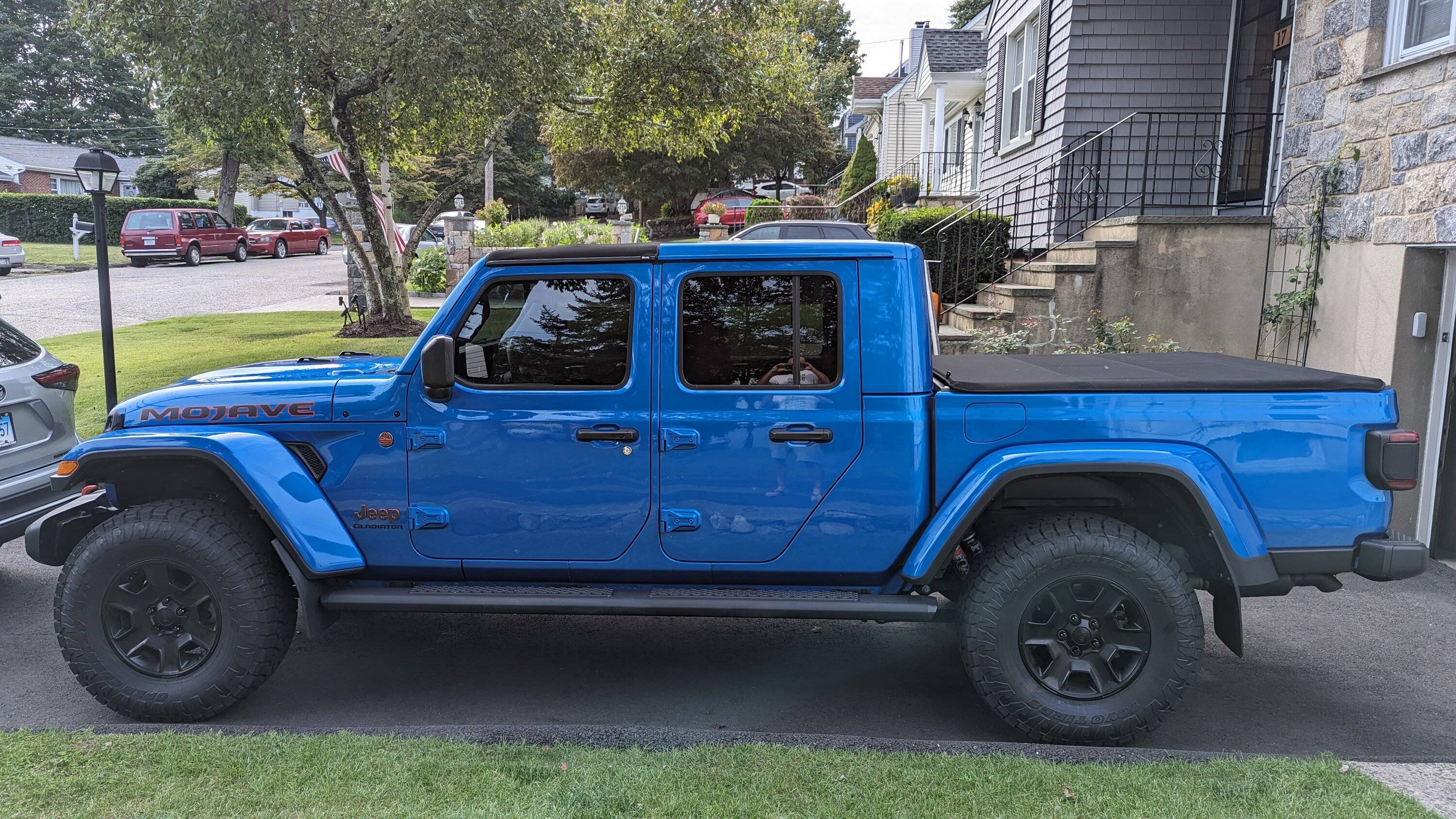 Jeep Gladiator Anyone go with more narrow 35” tires? PXL_20230917_193315589