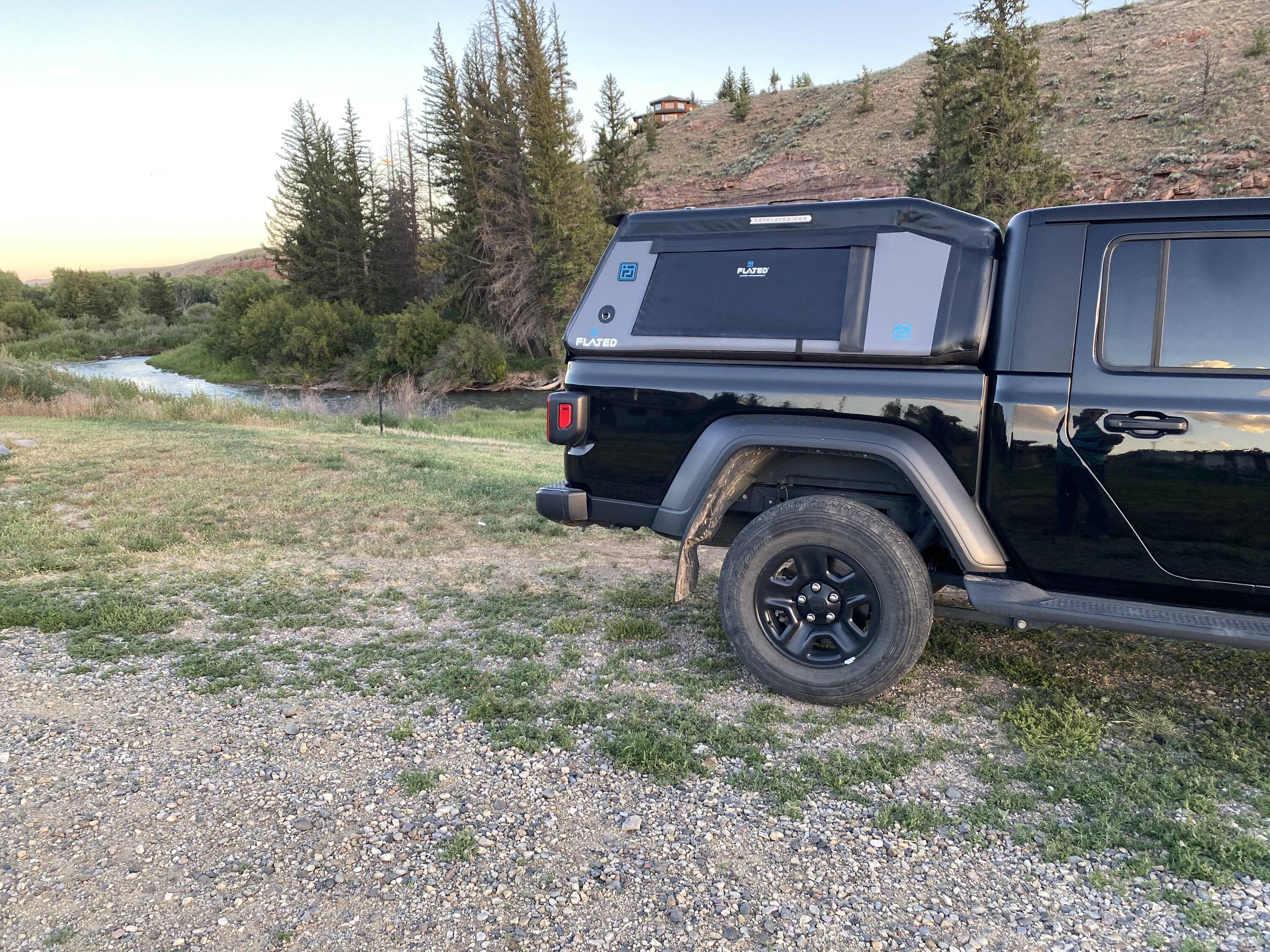 Jeep Gladiator Updated - Topper fit 298C2D28-1554-410B-A273-C28121F181AA