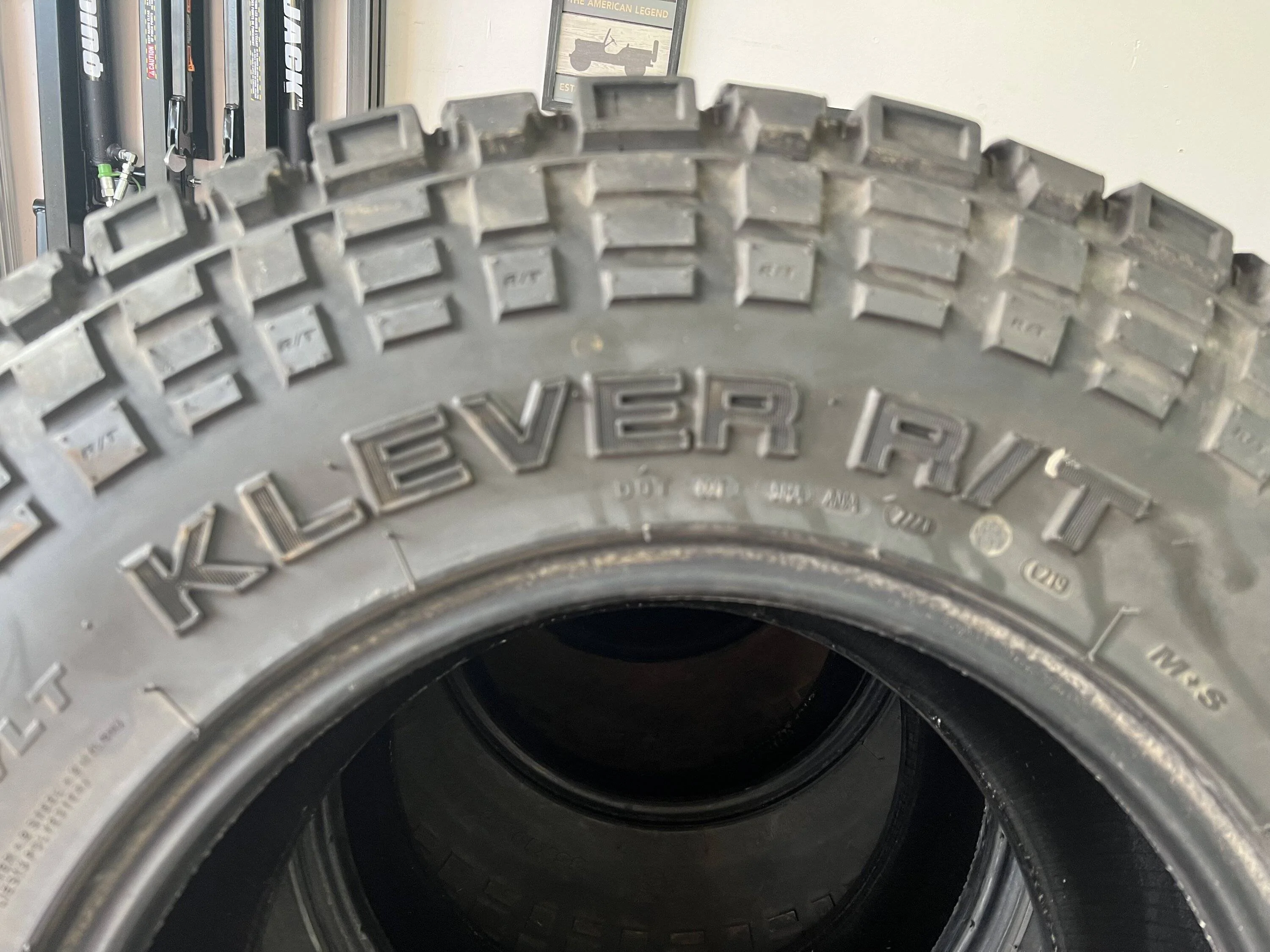 Jeep Gladiator 5 x Kenda Klever 35x10.5r17   Excellent condition IMG_3734
