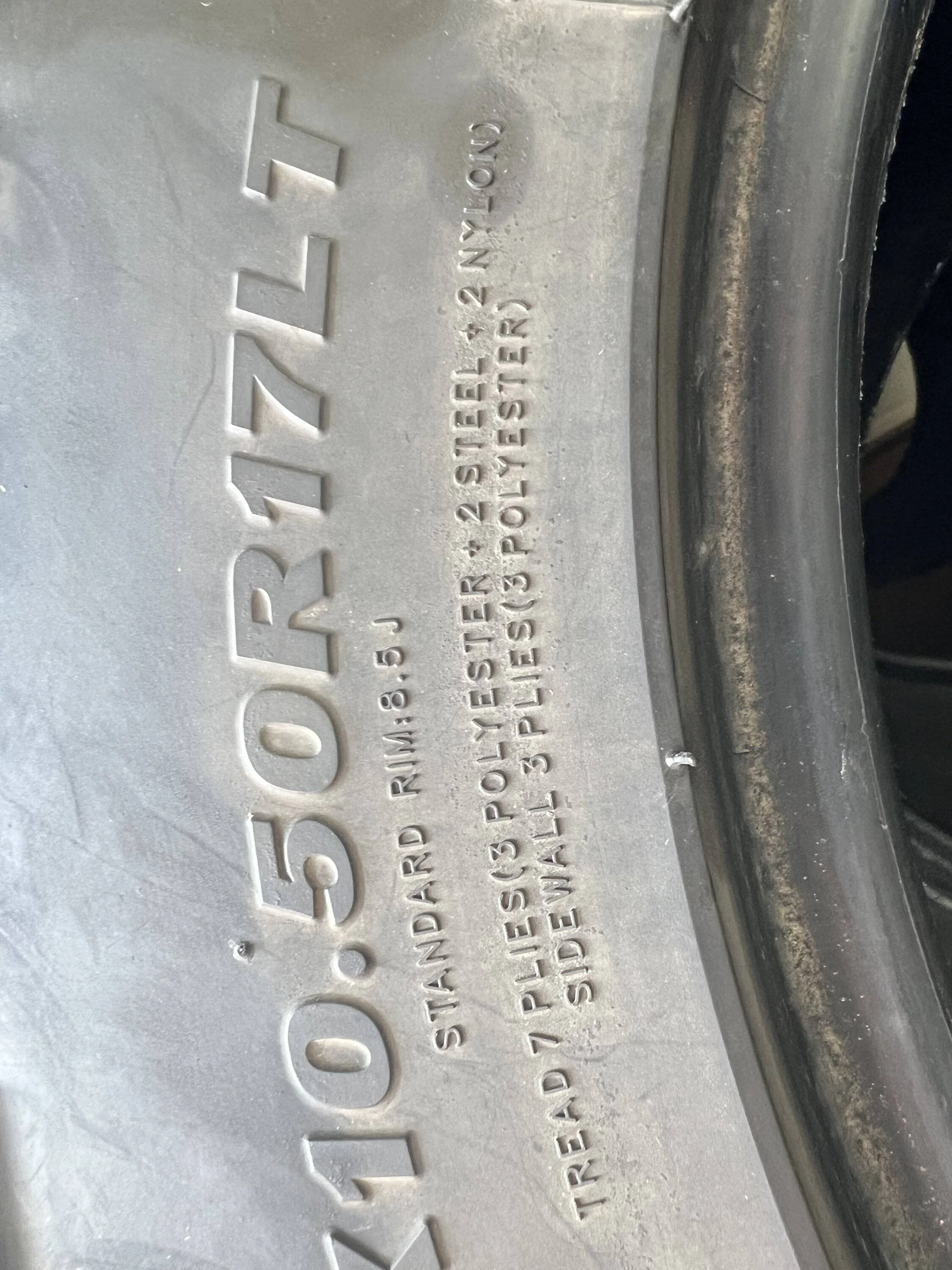Jeep Gladiator 5 x Kenda Klever 35x10.5r17   Excellent condition IMG_3737