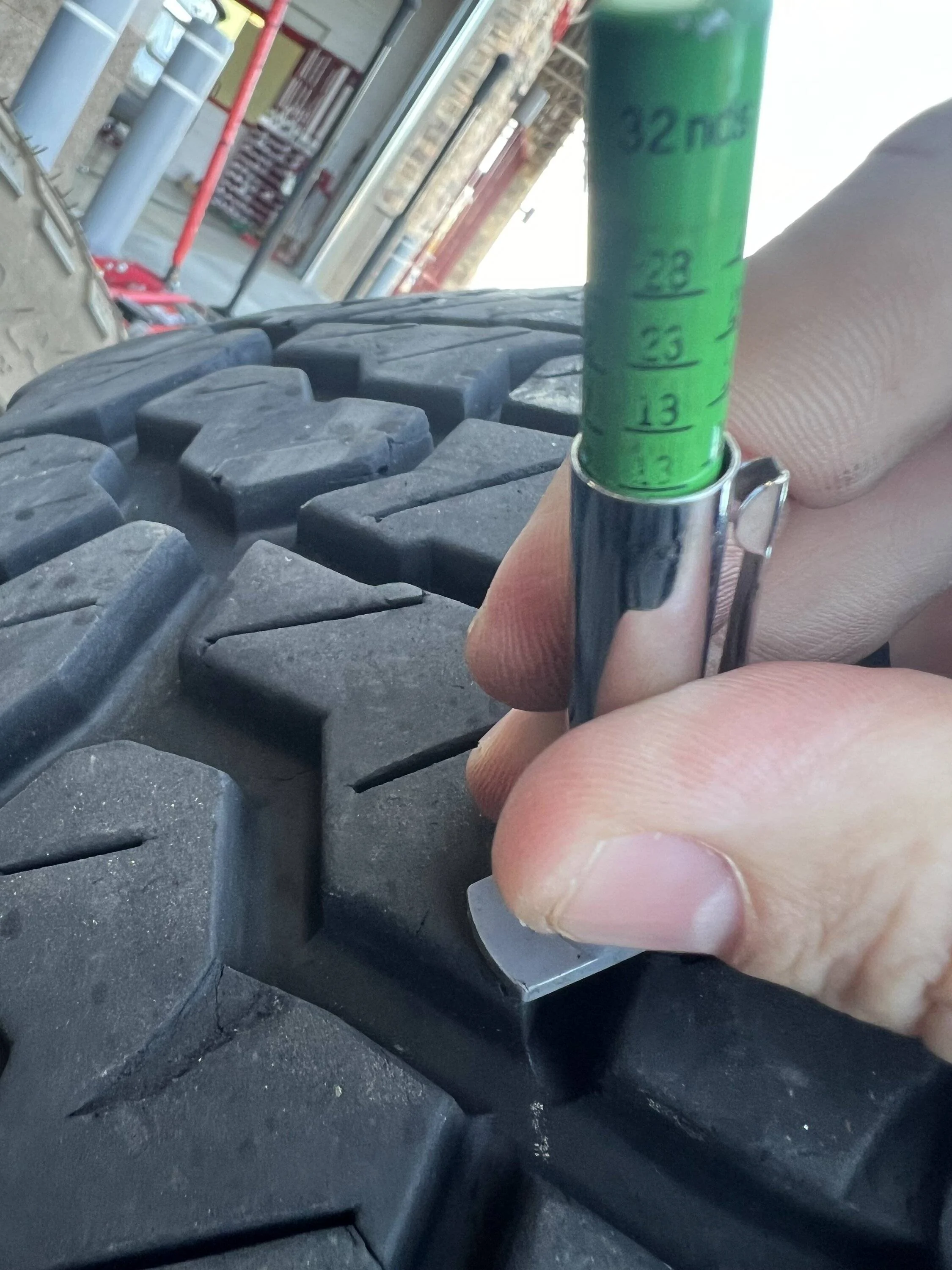 Jeep Gladiator 5 x Kenda Klever 35x10.5r17   Excellent condition IMG_3722