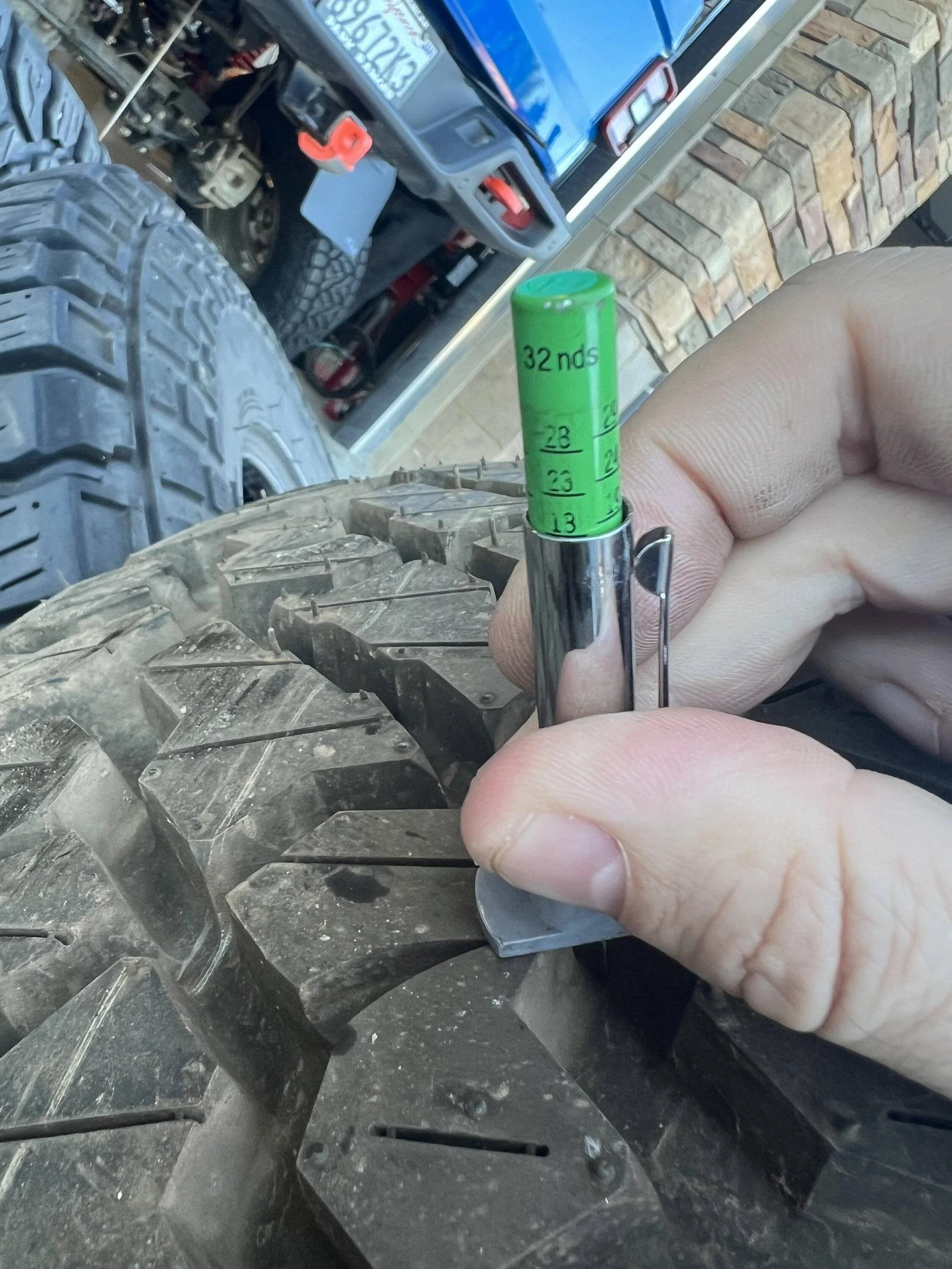 Jeep Gladiator 5 x Kenda Klever 35x10.5r17   Excellent condition IMG_3723