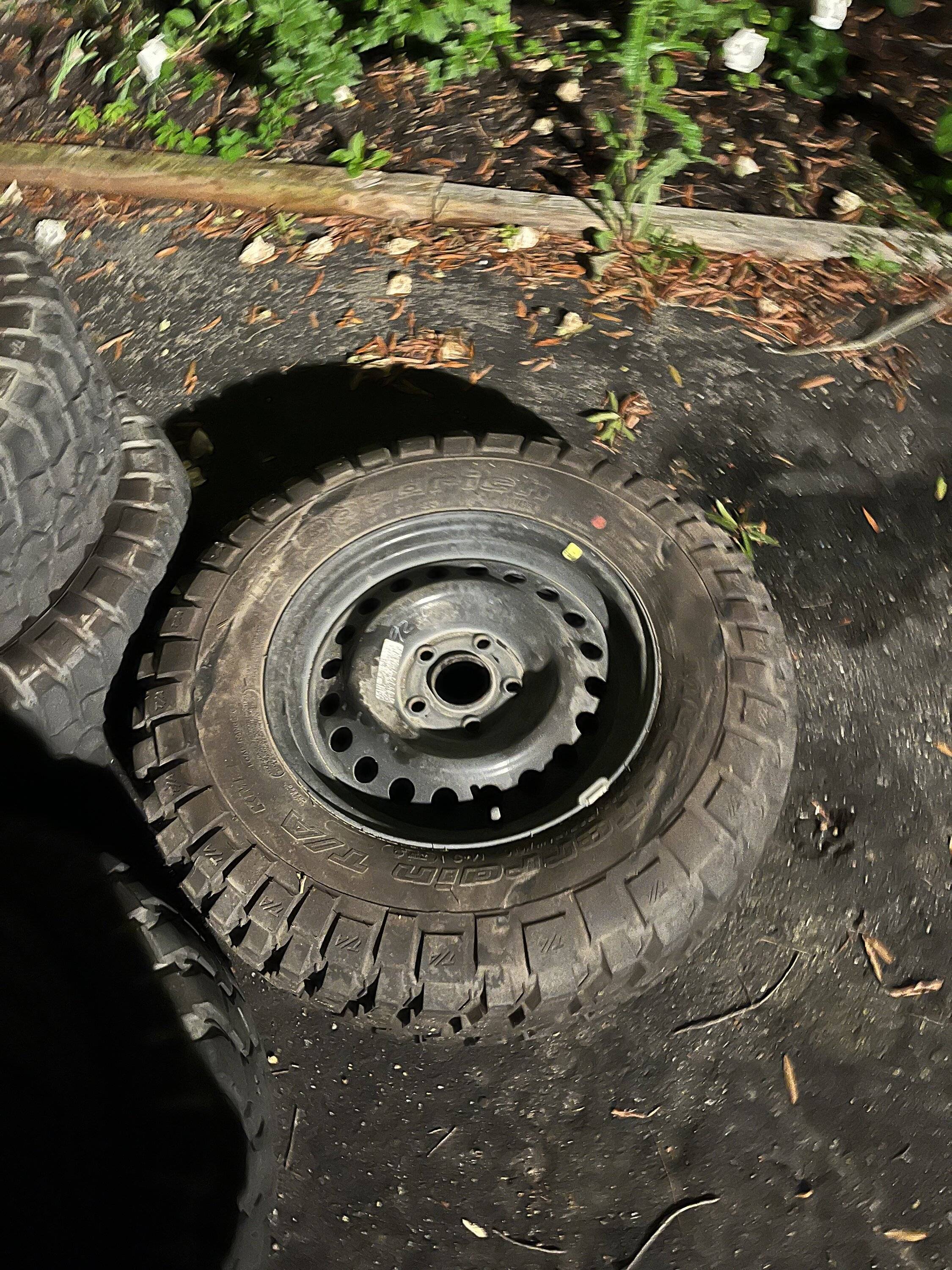 Jeep Gladiator Willys rims IMG_4246