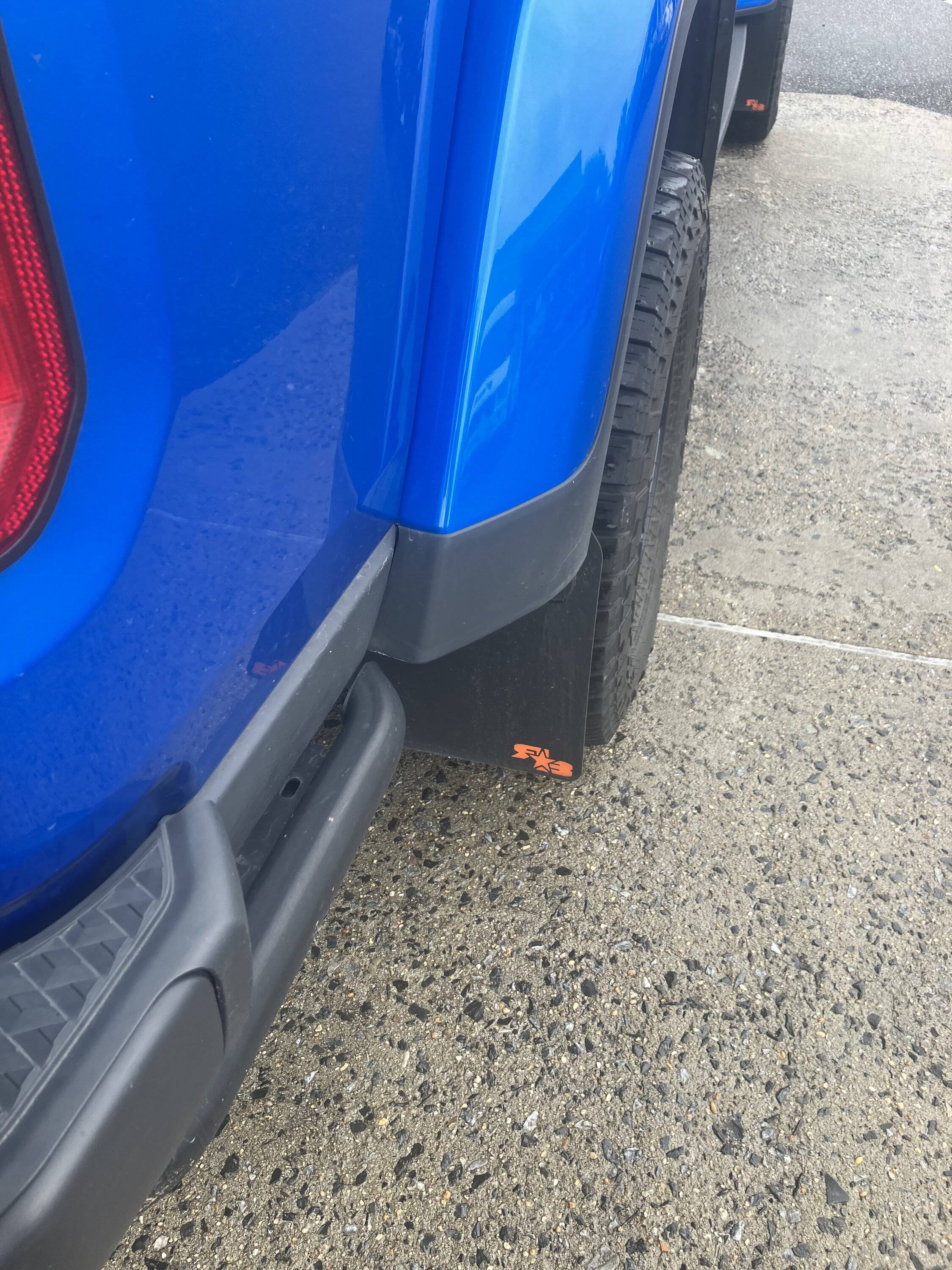 Jeep Gladiator Running board or mud flaps (for sand protection)? IMG_1752