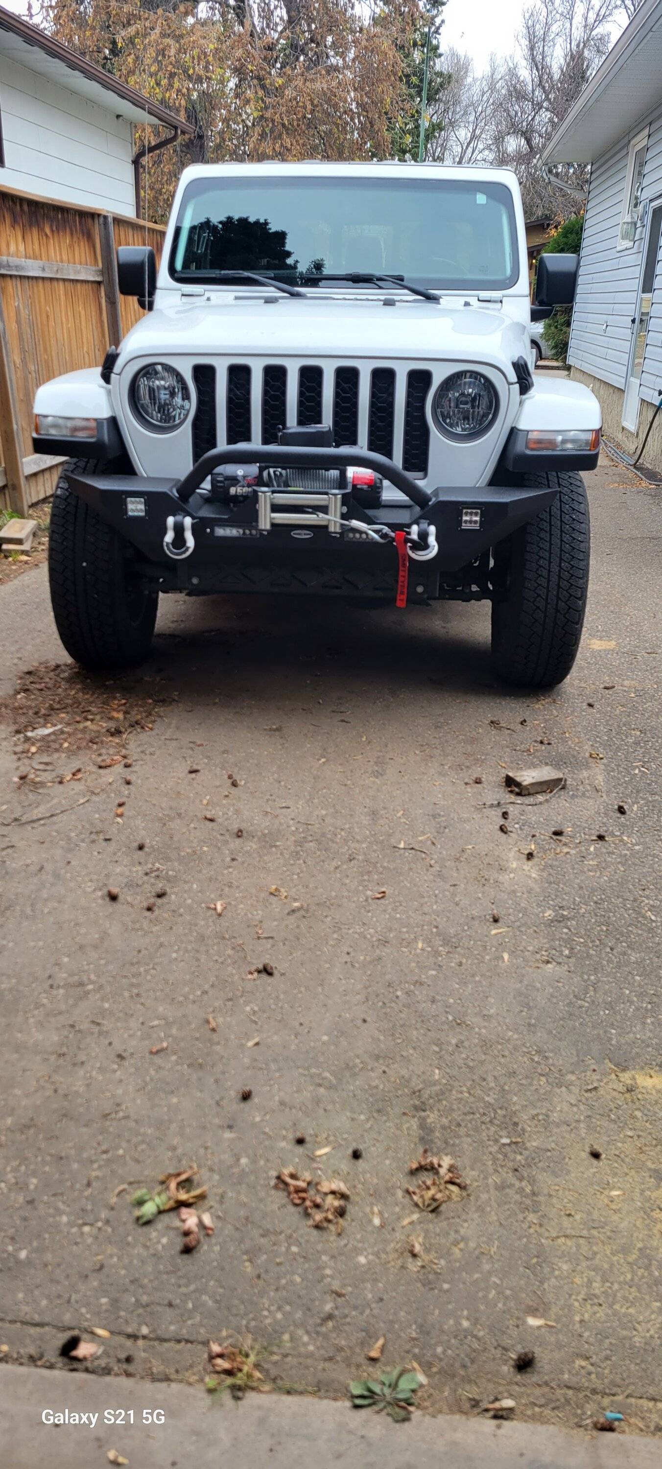 Jeep Gladiator Can I buy an extension for this fog light connector? 20230930_145207