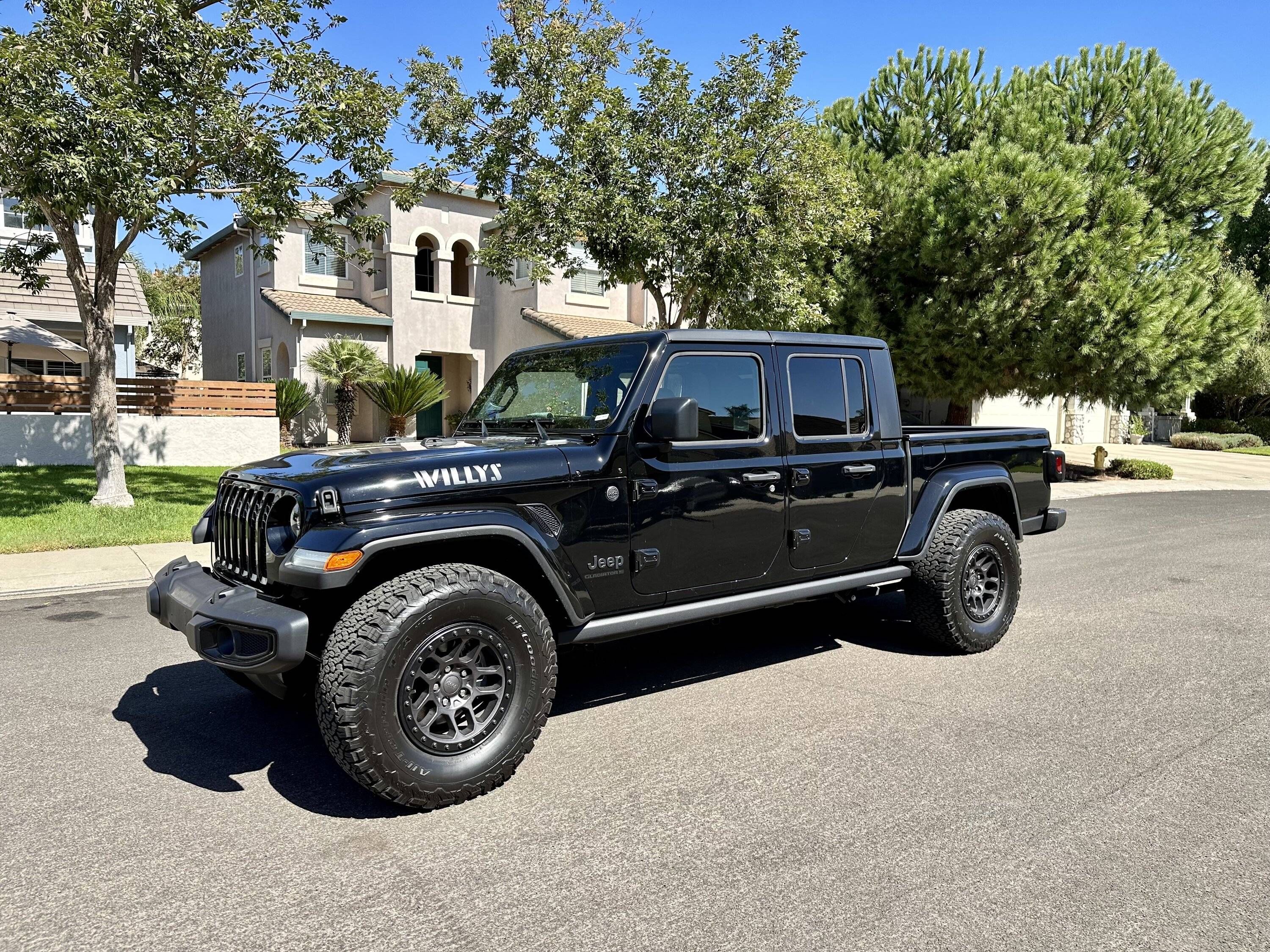 Jeep Gladiator 1st Gladiator (and 1st truck) but my 3rd Jeep IMG-2046
