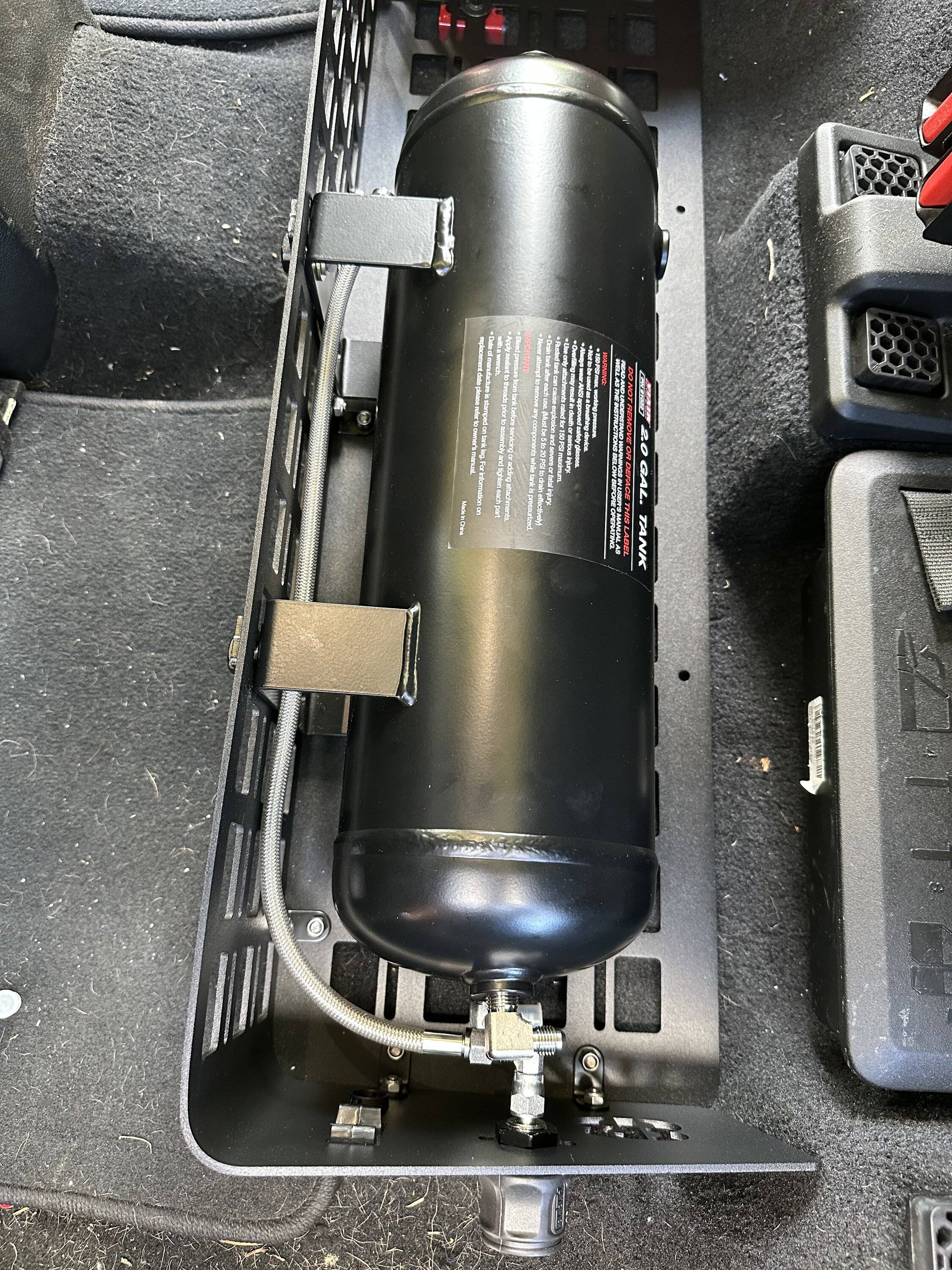 Jeep Gladiator ARB dual compressor rear seat install with 4XE air conversion cowl. IMG_0536