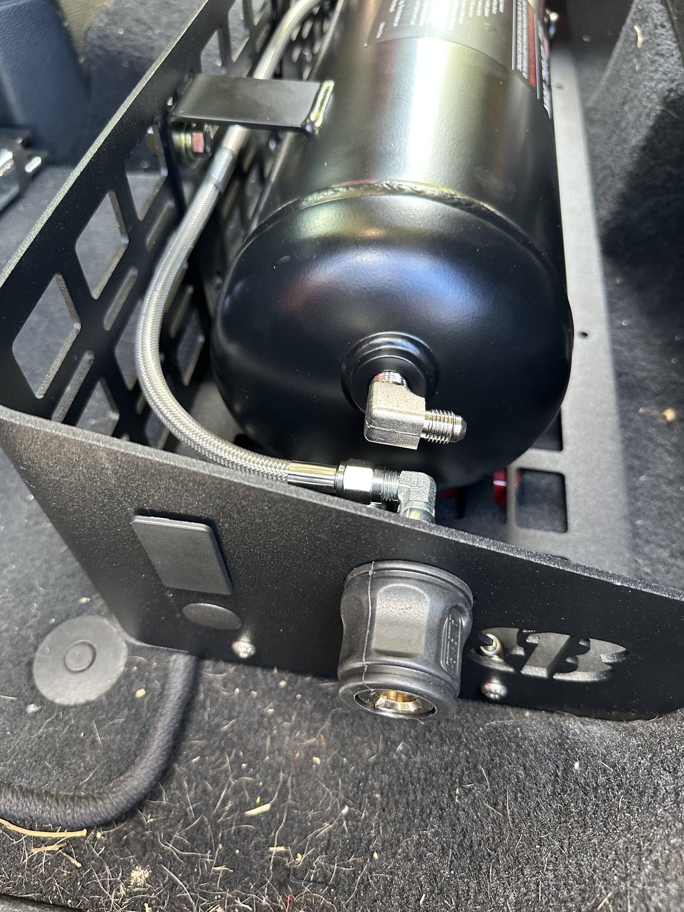 Jeep Gladiator ARB dual compressor rear seat install with 4XE air conversion cowl. IMG_0537