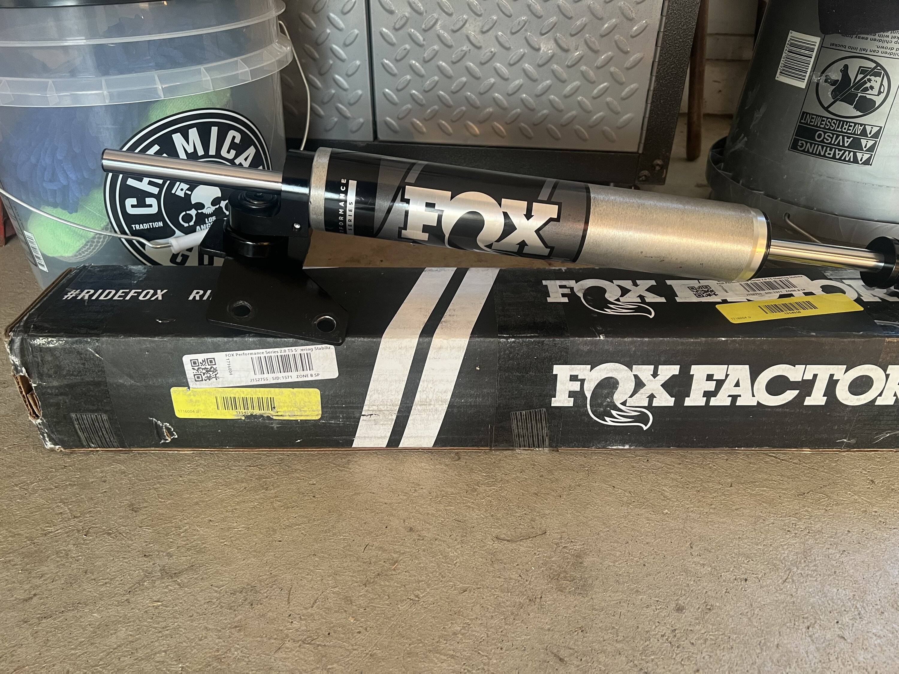 Jeep Gladiator FS:FOX Steering Damper IMG_3001