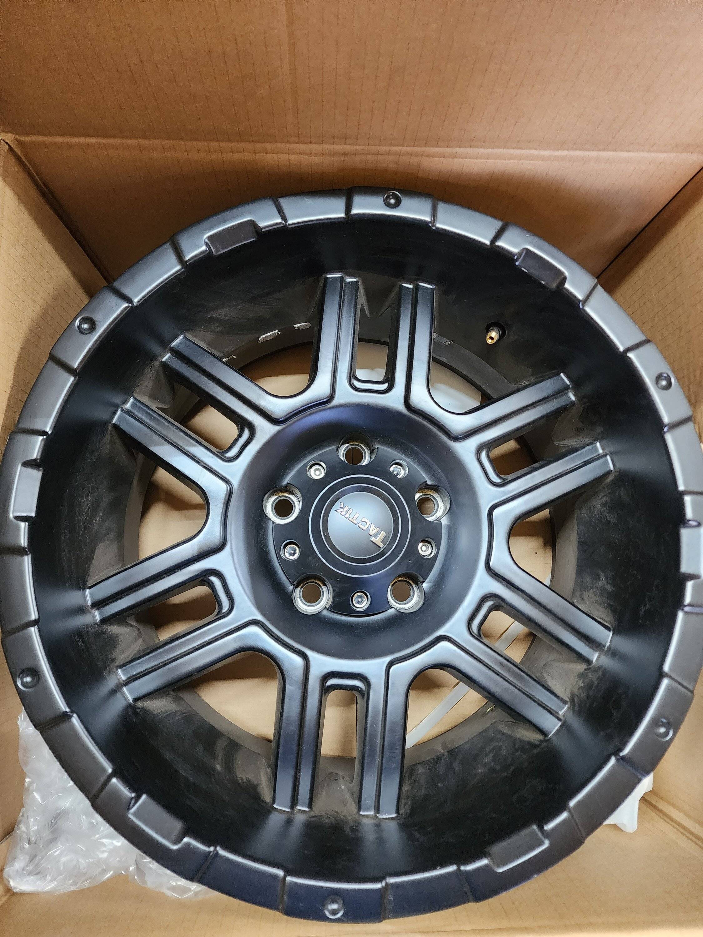 Jeep Gladiator Set of 4 17x9 Wheels 20230922_182741
