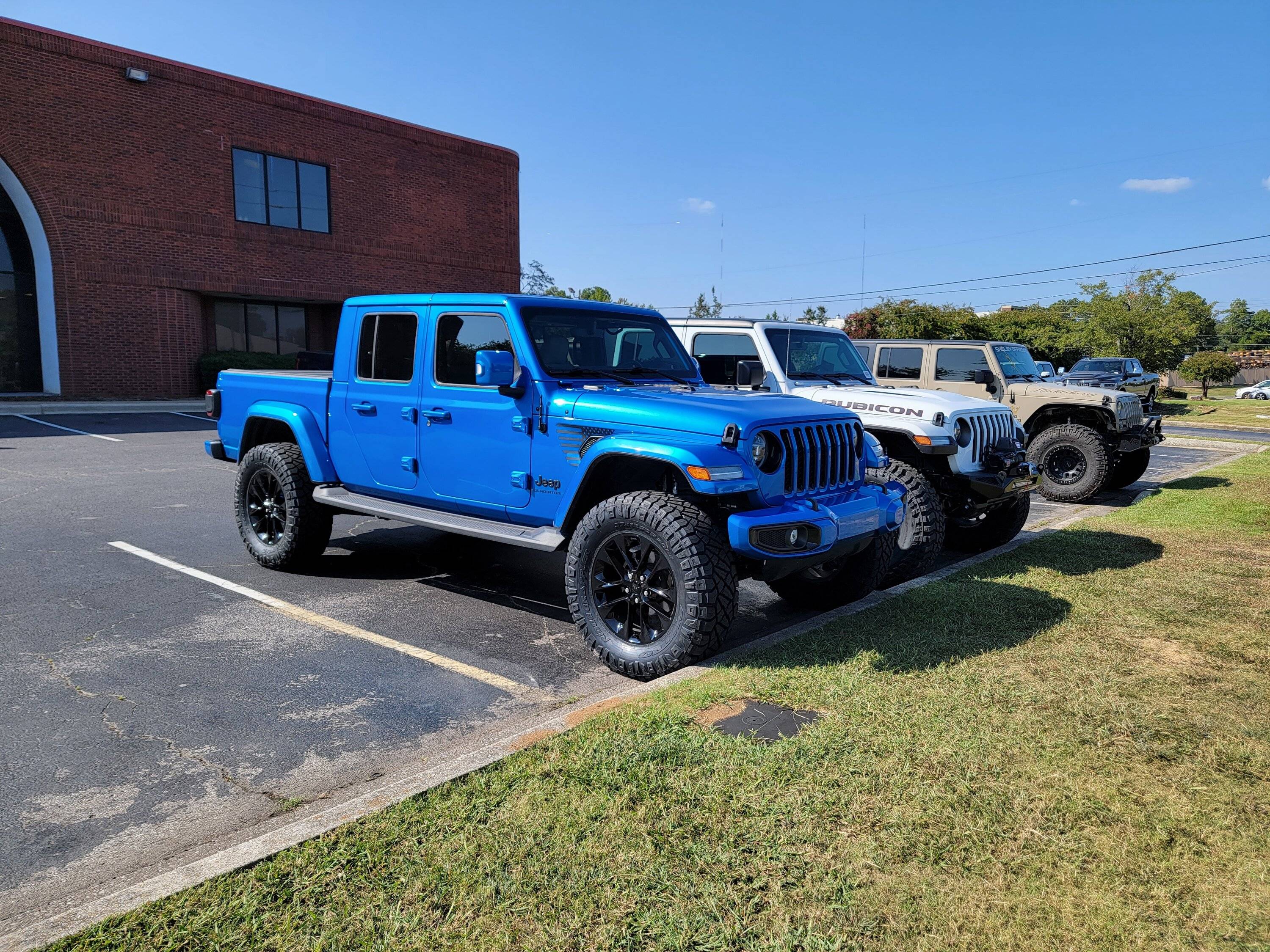 Jeep Gladiator HYDRO BLUE PEARL Gladiator JT Club IMG_1483
