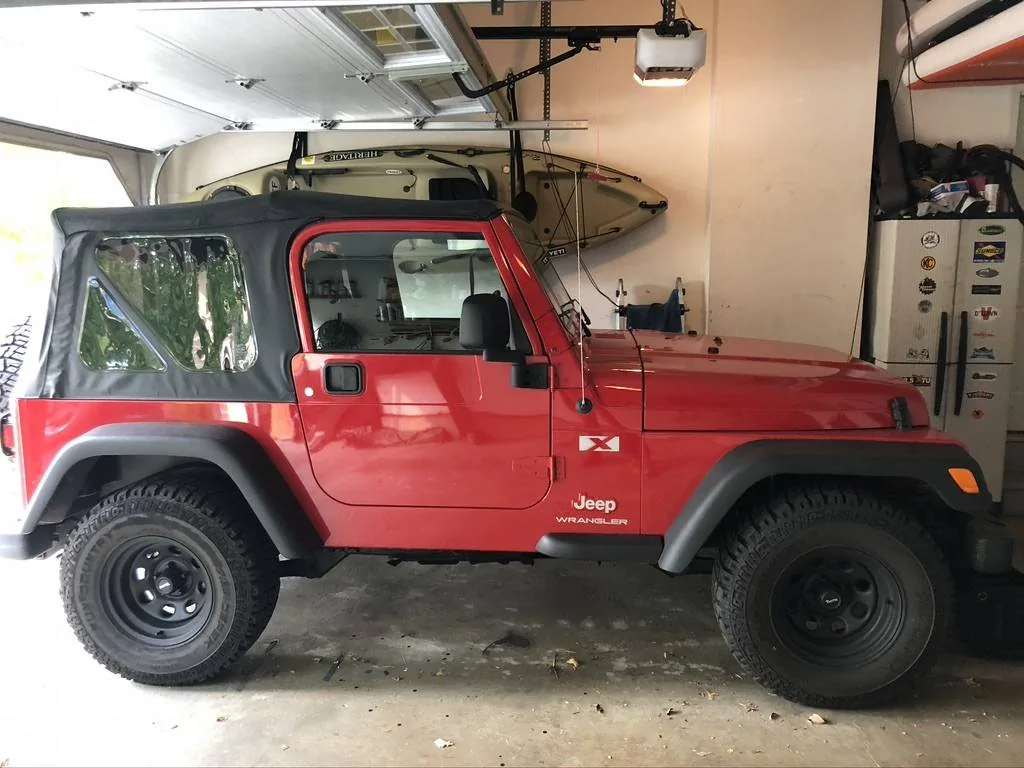 Jeep Gladiator Old School Jeeps 1F113C5A-1DB1-4431-8FB7-271BDDF3462E_1_105_c