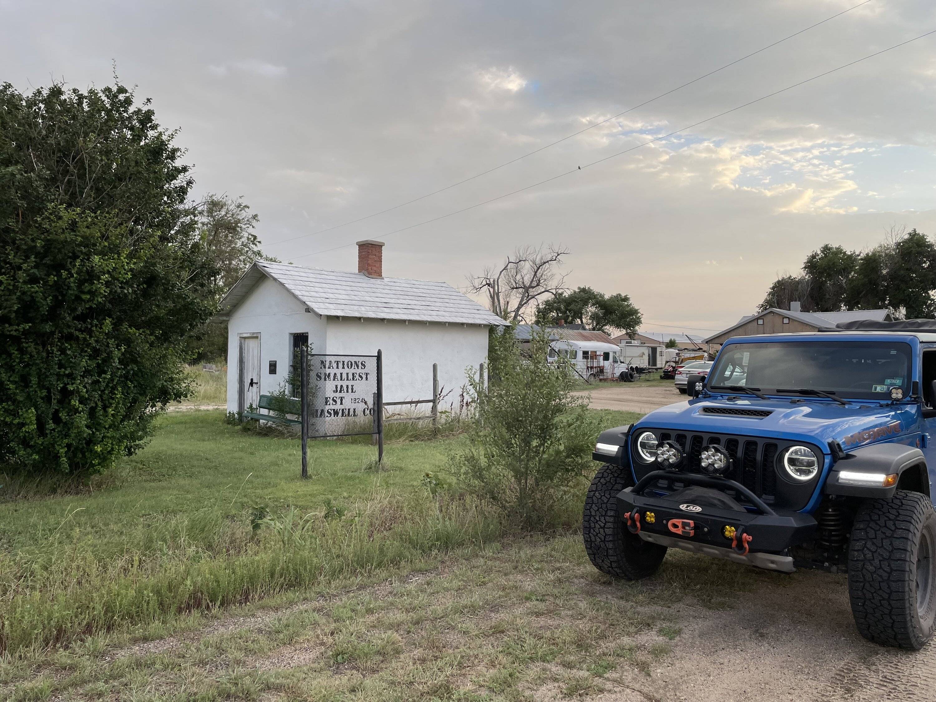 Jeep Gladiator Is anyone running the LoD JK/JL/JT Black Ops Shorty Winch Front Bumper? IMG_4679