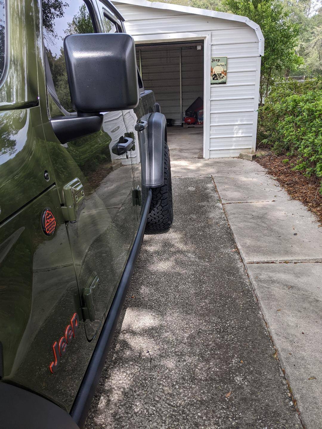 Jeep Gladiator Stock 23 Mojave/stock wheels/37's tirea14