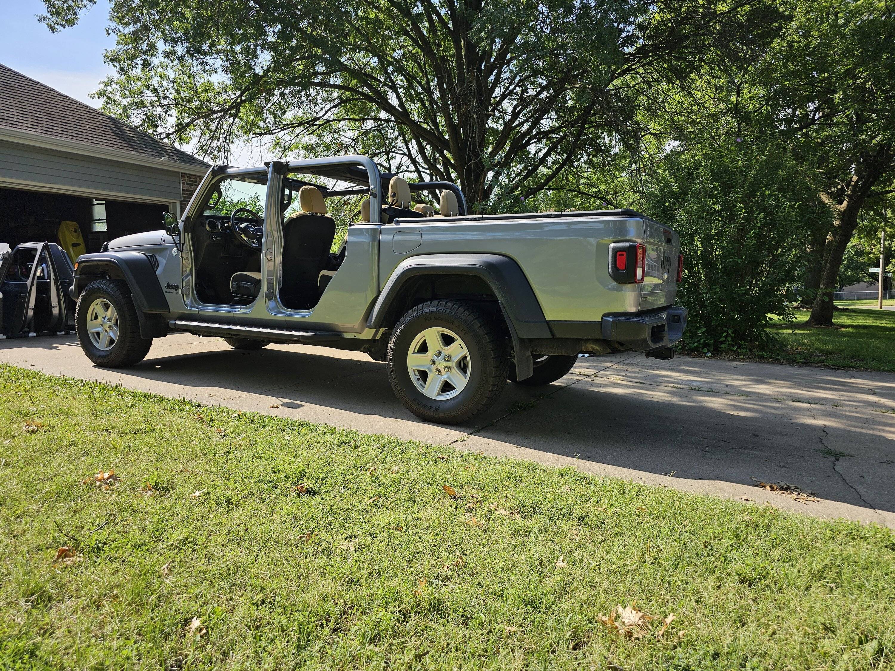 Jeep Gladiator BILLET SILVER Gladiator JT Club 20230720_095942