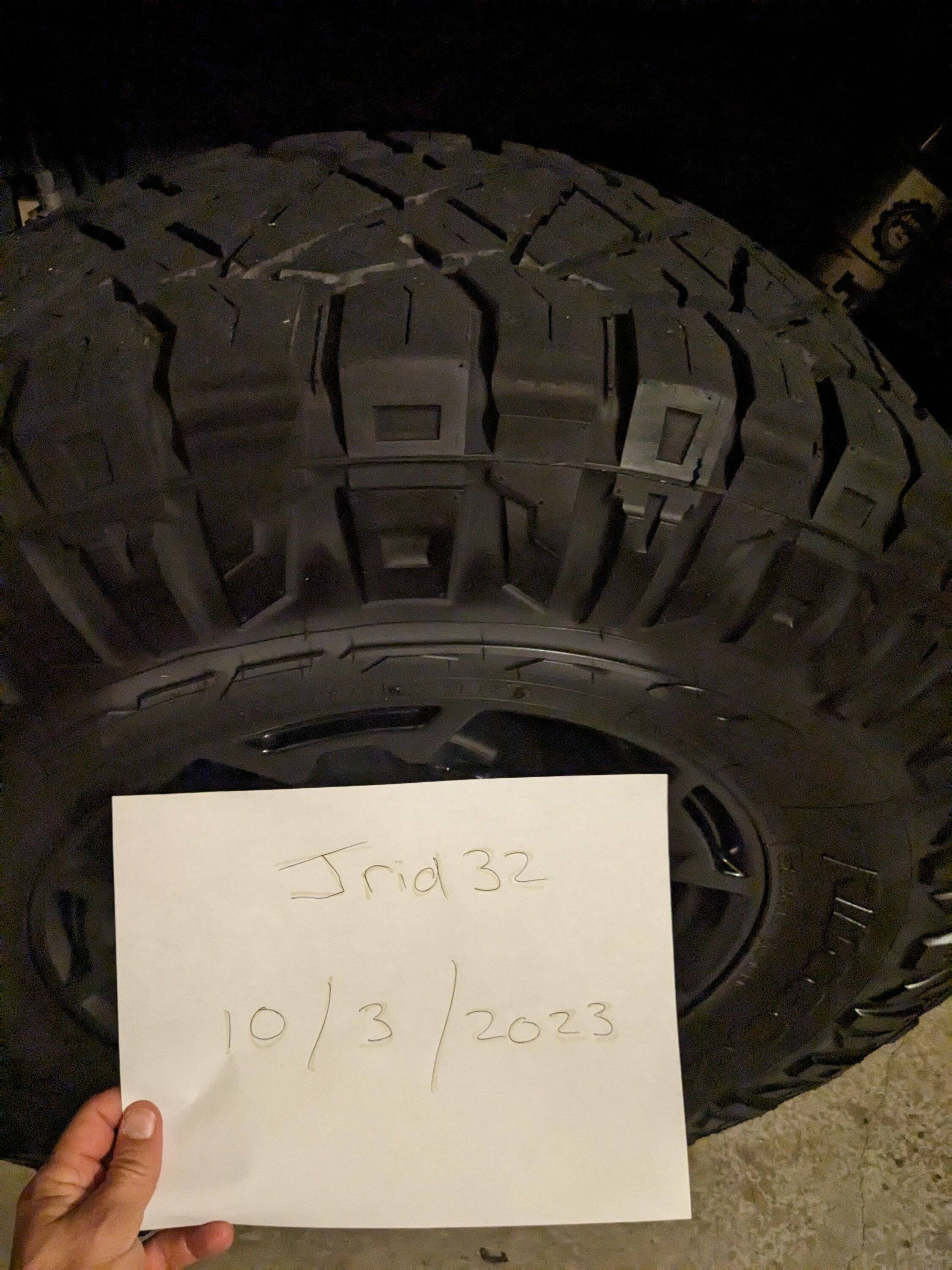 Jeep Gladiator 4 35x12.50r17 Nitto Ridge Grapplers 1000001019