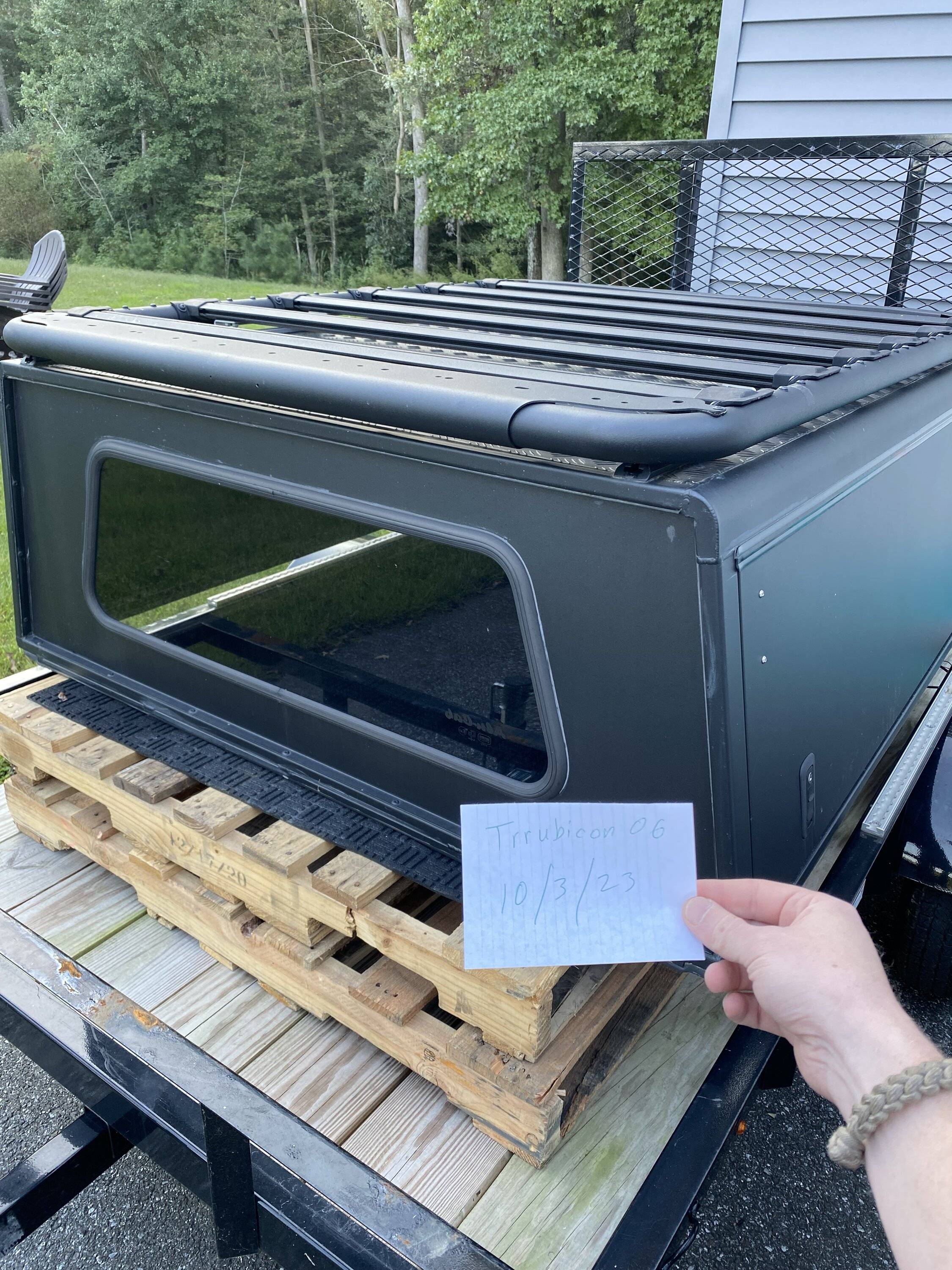 Jeep Gladiator Alu-cab explorer canopy IMG_4689
