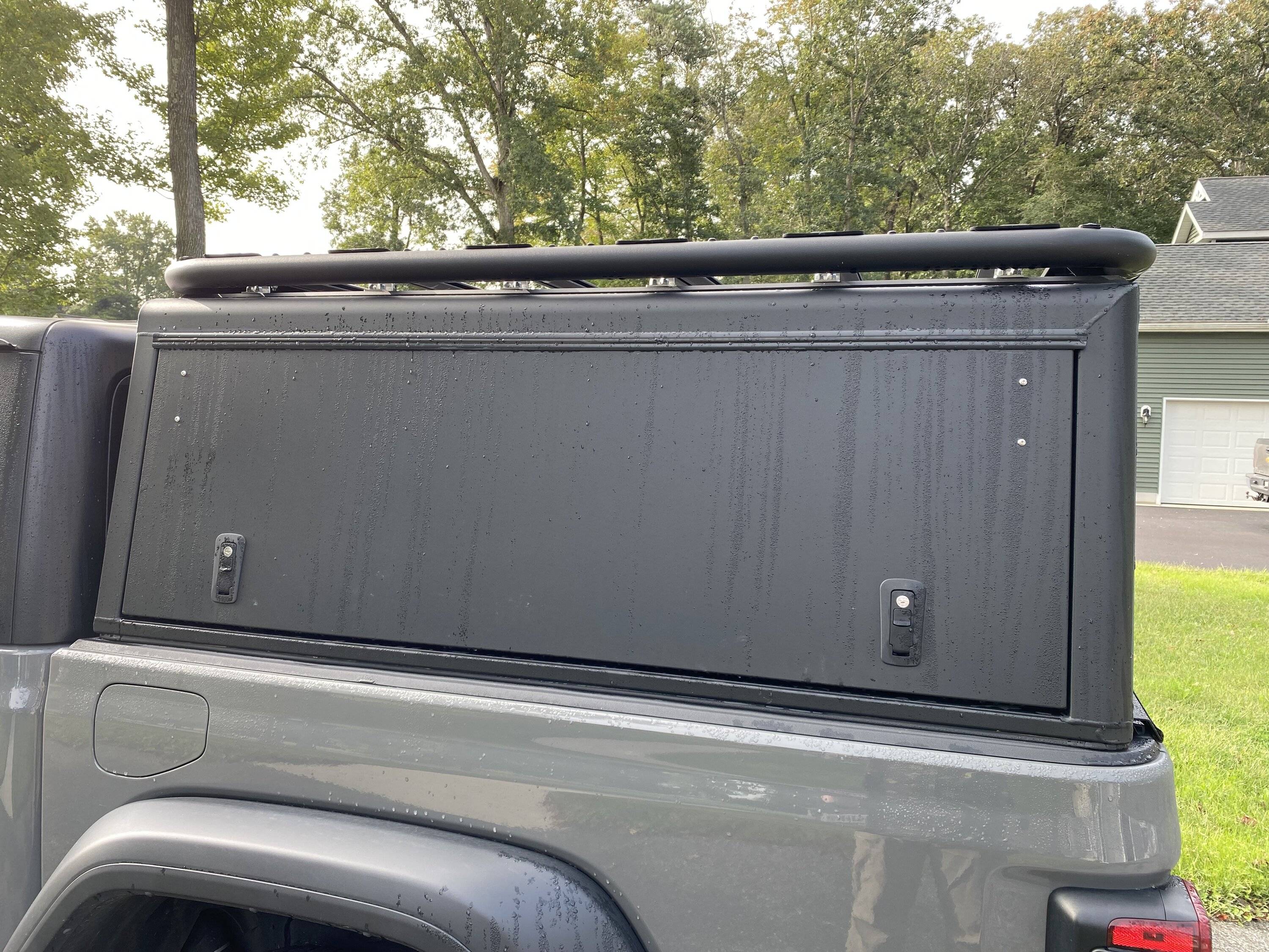 Jeep Gladiator Alu-cab explorer canopy IMG_4670