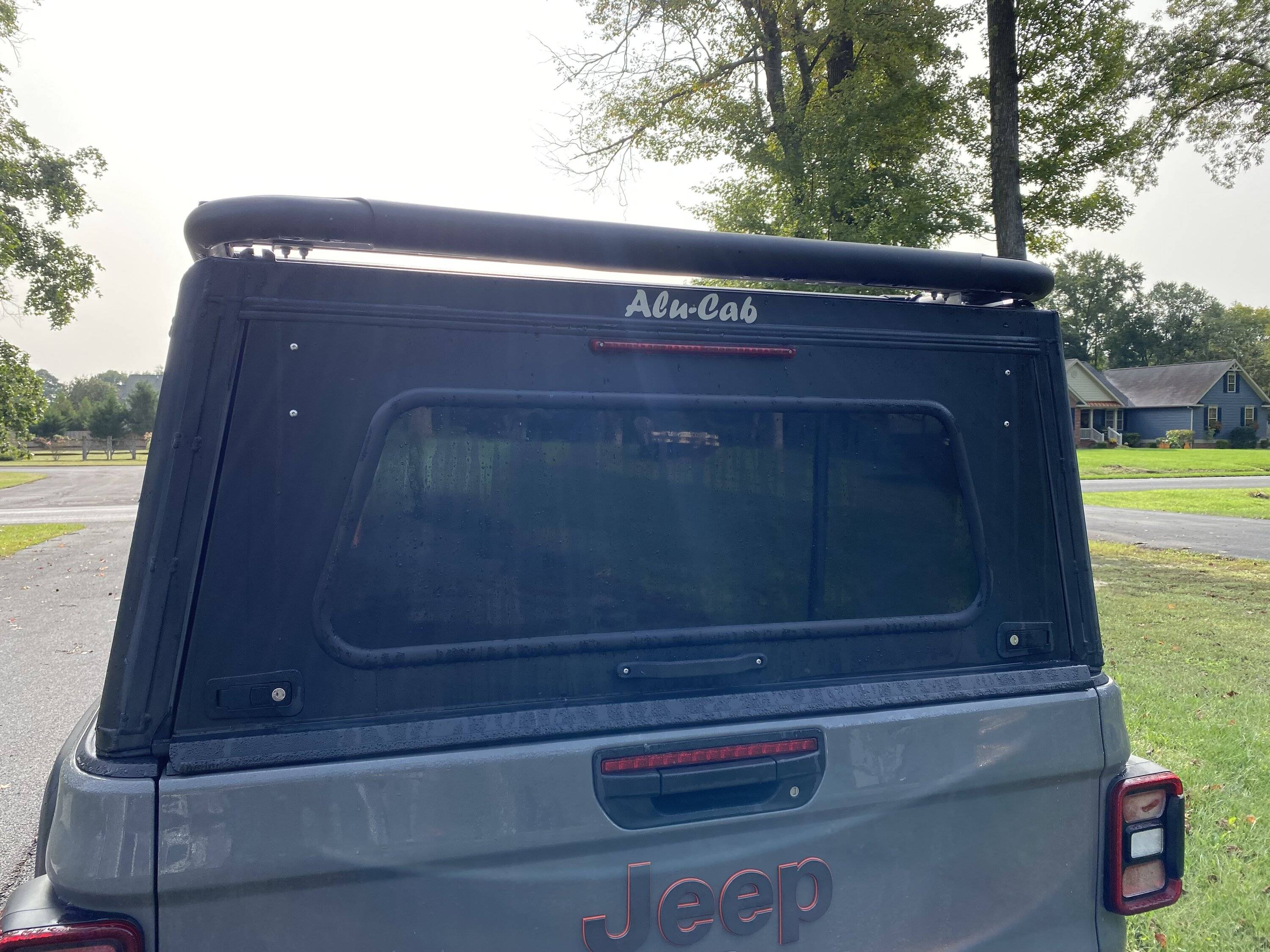Jeep Gladiator Alu-cab explorer canopy IMG_4671