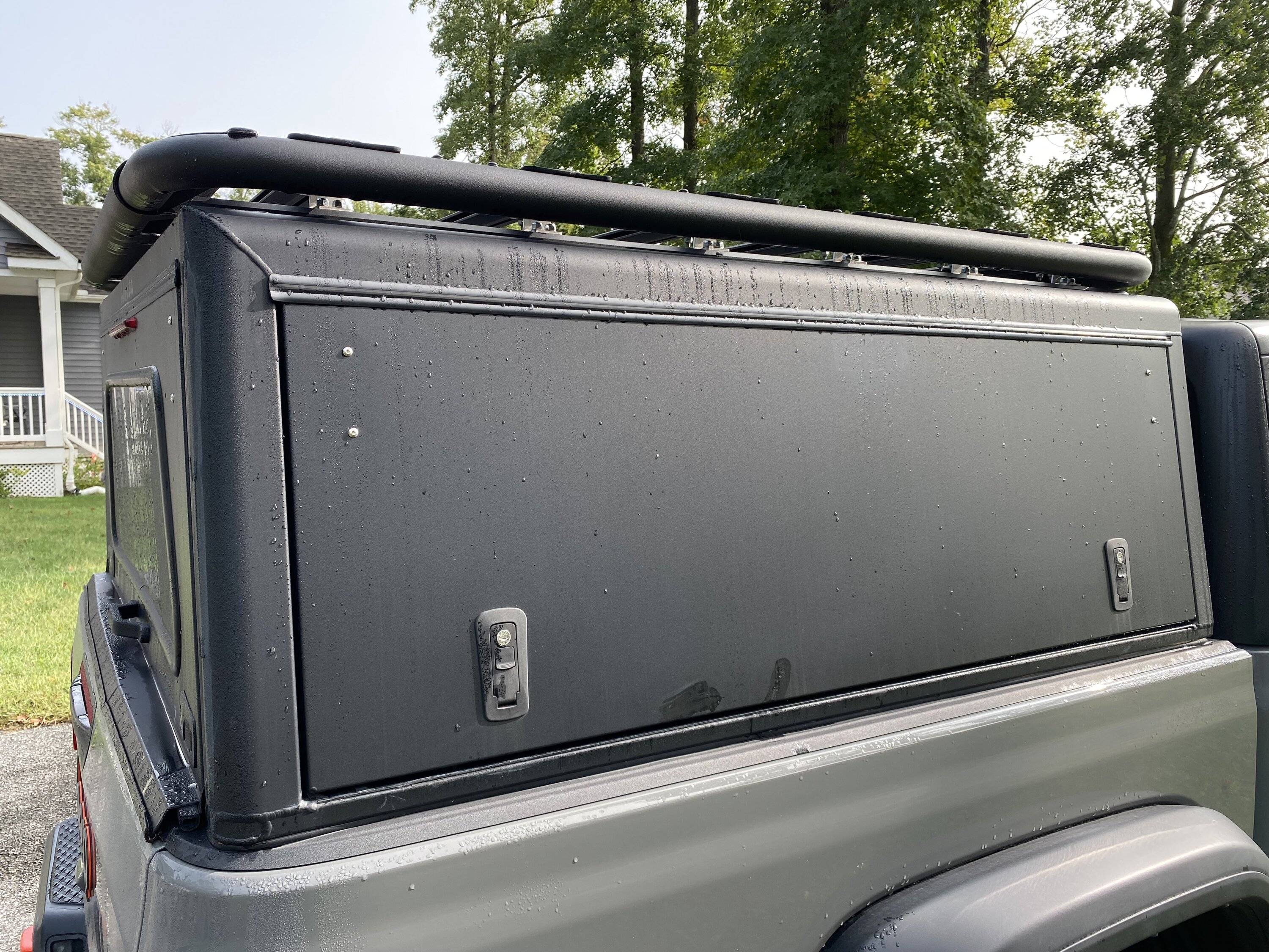 Jeep Gladiator Alu-cab explorer canopy IMG_4672