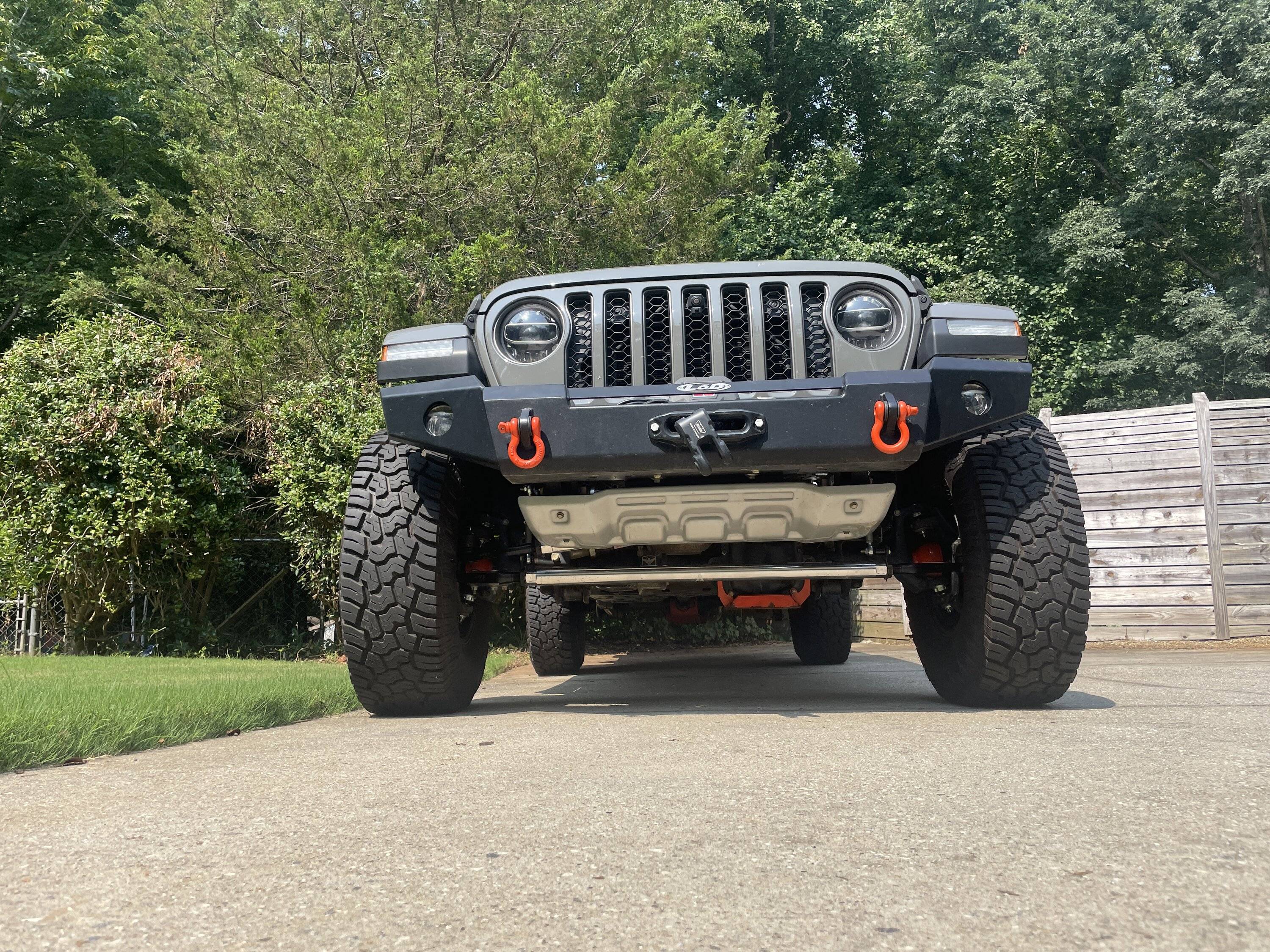 Jeep Gladiator Mojave Owners with new front bumpers 36FF60E9-15D8-4868-9A1B-7ECD1A1699A5