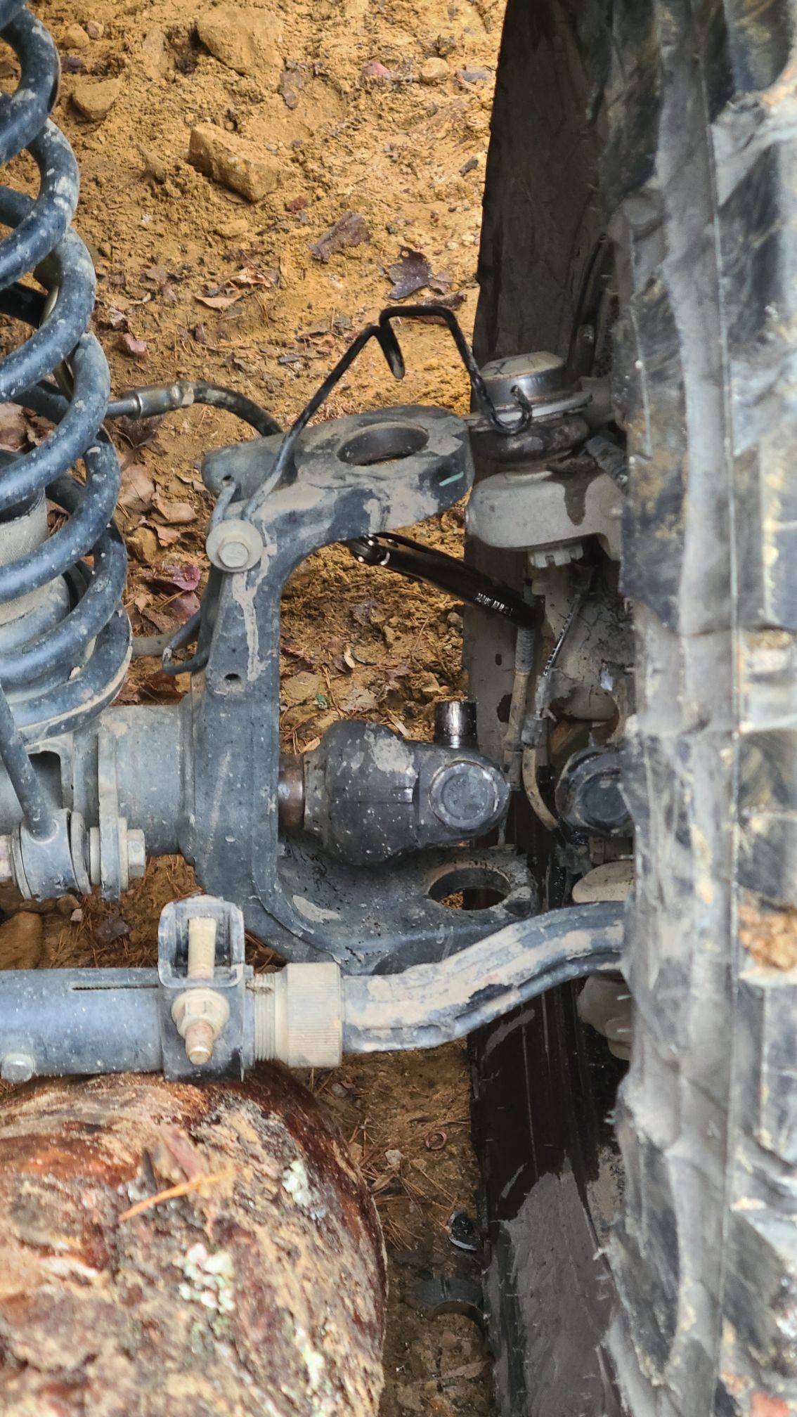 Jeep Gladiator [Updated w/ recovery video] Jeep Gladiator shears off a wheel climbing Devil’s Hot Tub @ Moab 1638741836287