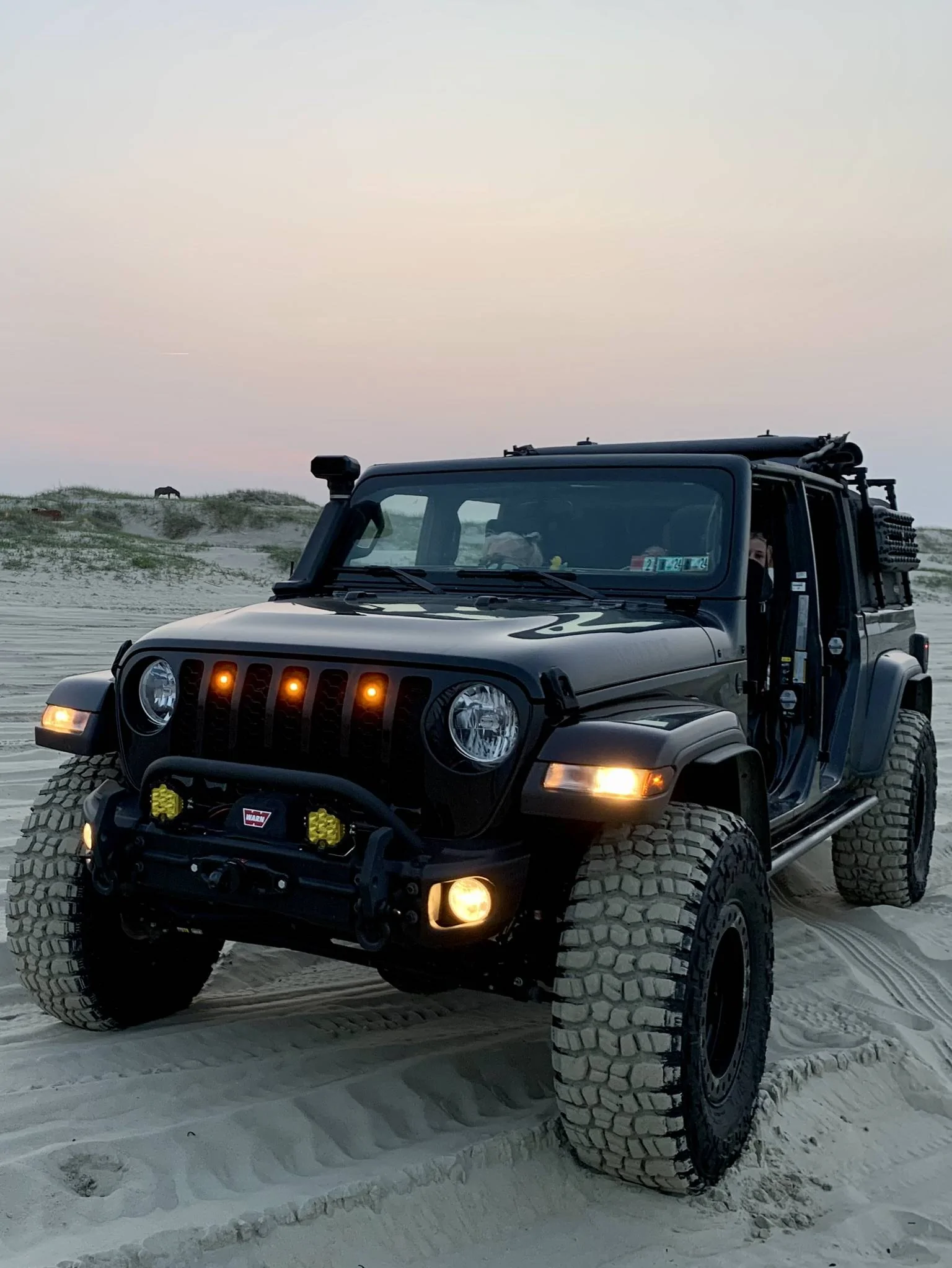 Jeep Gladiator BLACK Gladiator JT Club E329CD12-B2FF-46B5-A717-DE98CD4E22A0