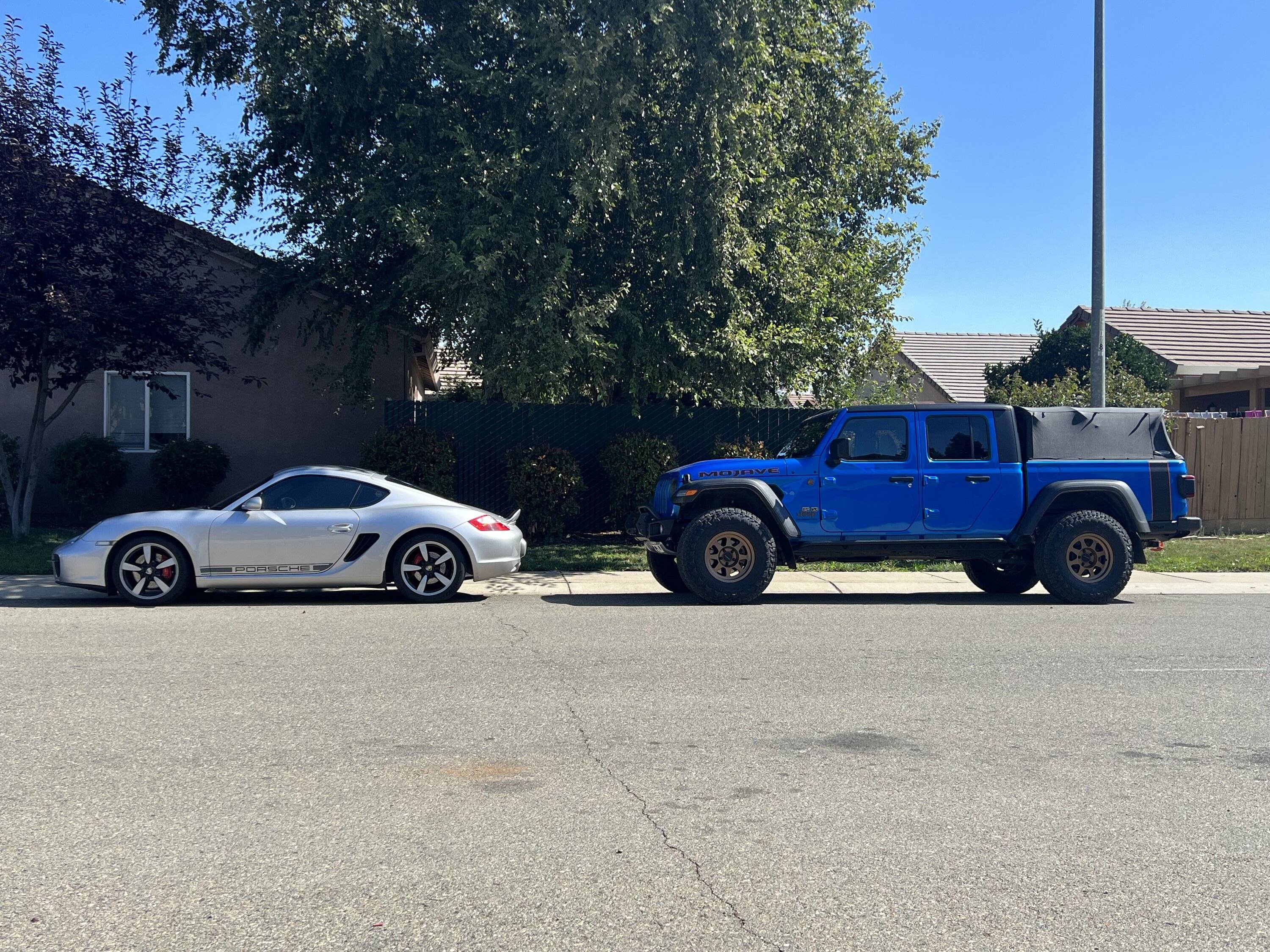 Jeep Gladiator Other cars parking next to your jeep IMG_3756