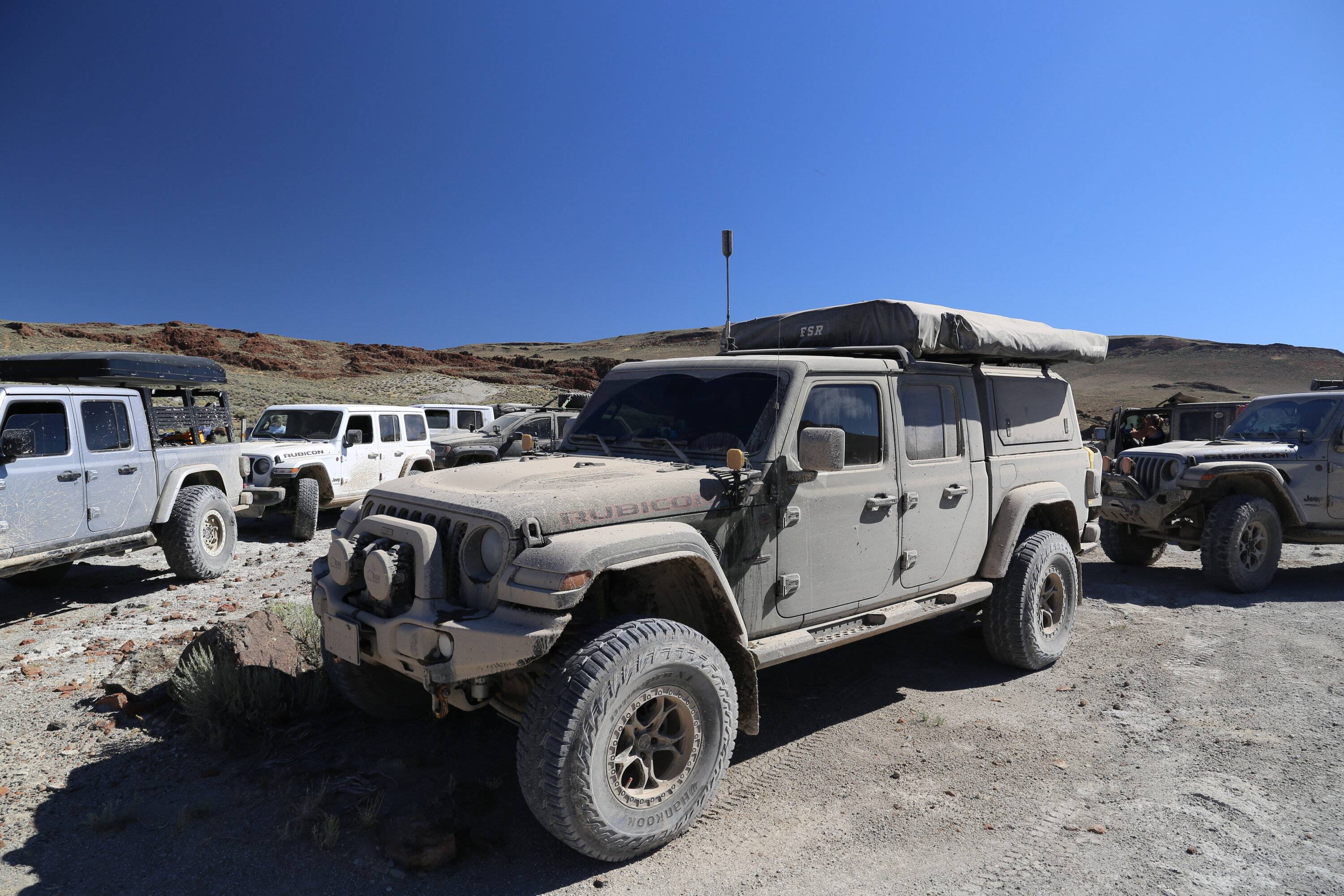 Jeep Gladiator Anyone installed Xtreme Recon Fenders on JT? IMG_1229