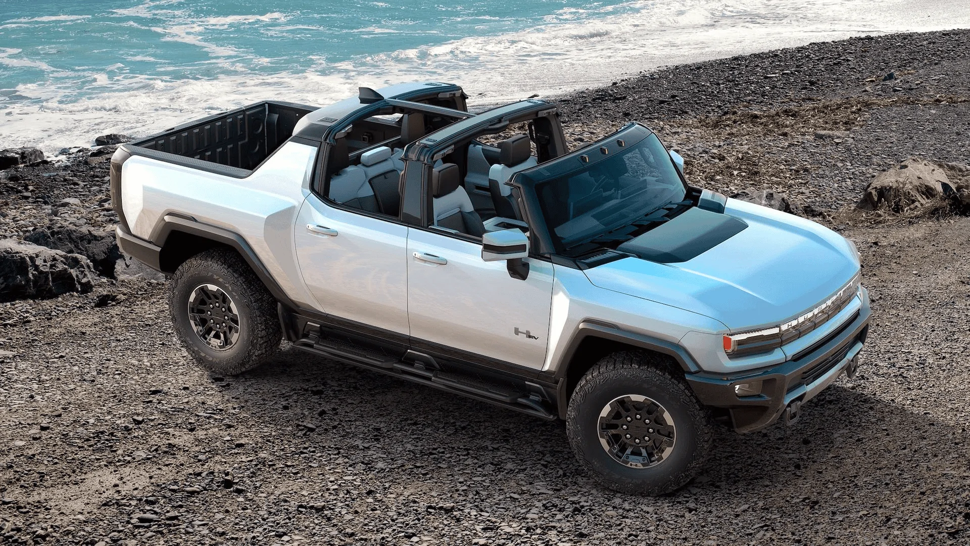 Jeep Gladiator Gladiator Mojave vs Rivian R1T (Photo Comparison) 1696686930072